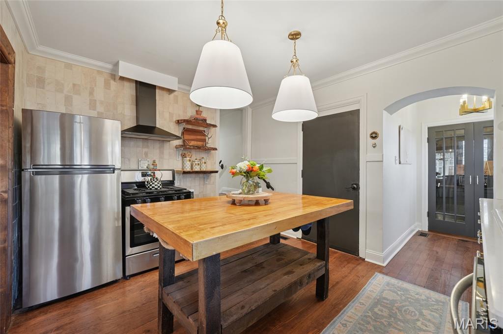 Kirkwood, Missouri, 63122, United States, 3 Bedrooms Bedrooms, ,4 BathroomsBathrooms,Residential,For Sale,2002227