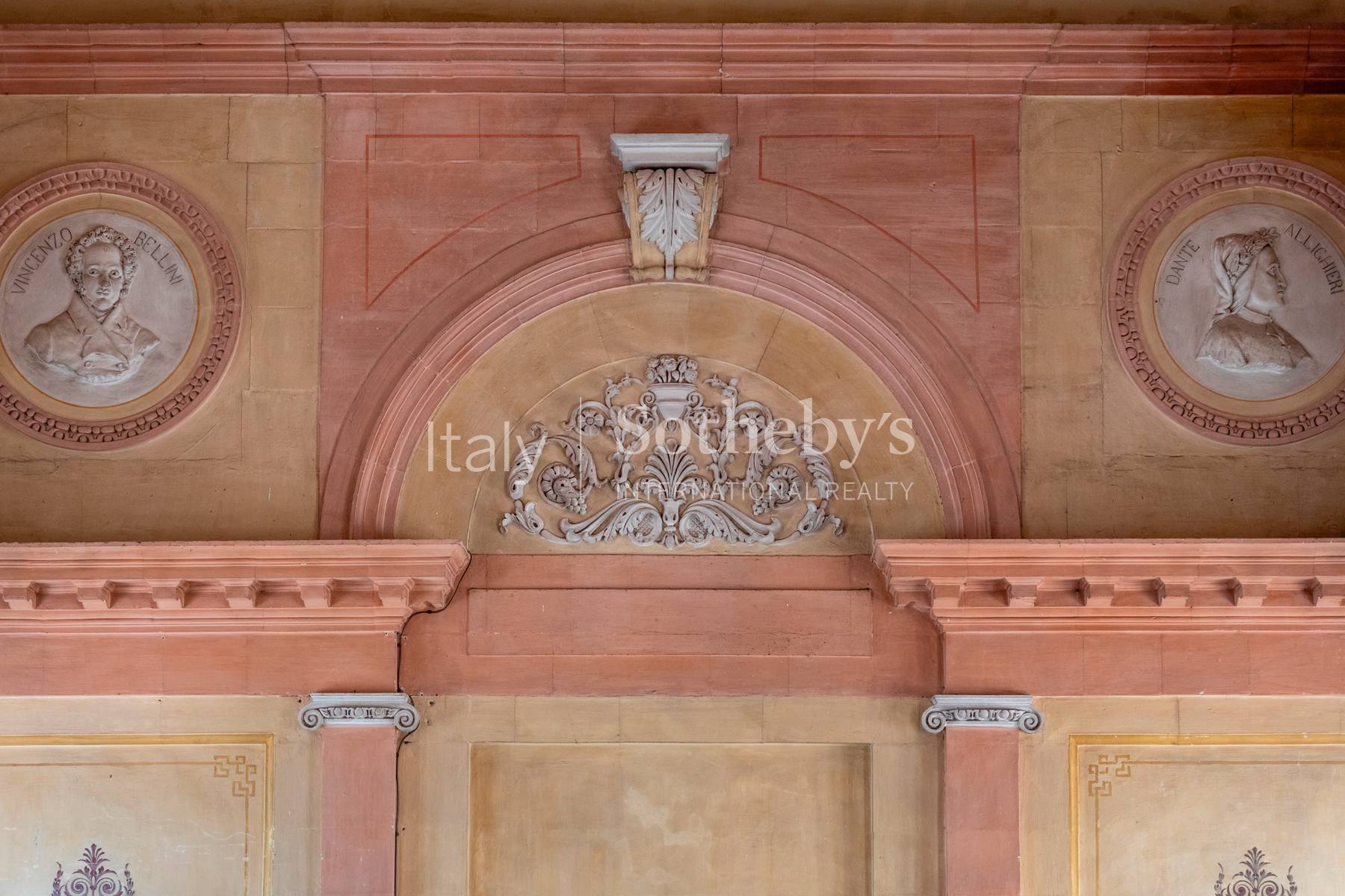  A prestigious 19th-century palace in Ragusa