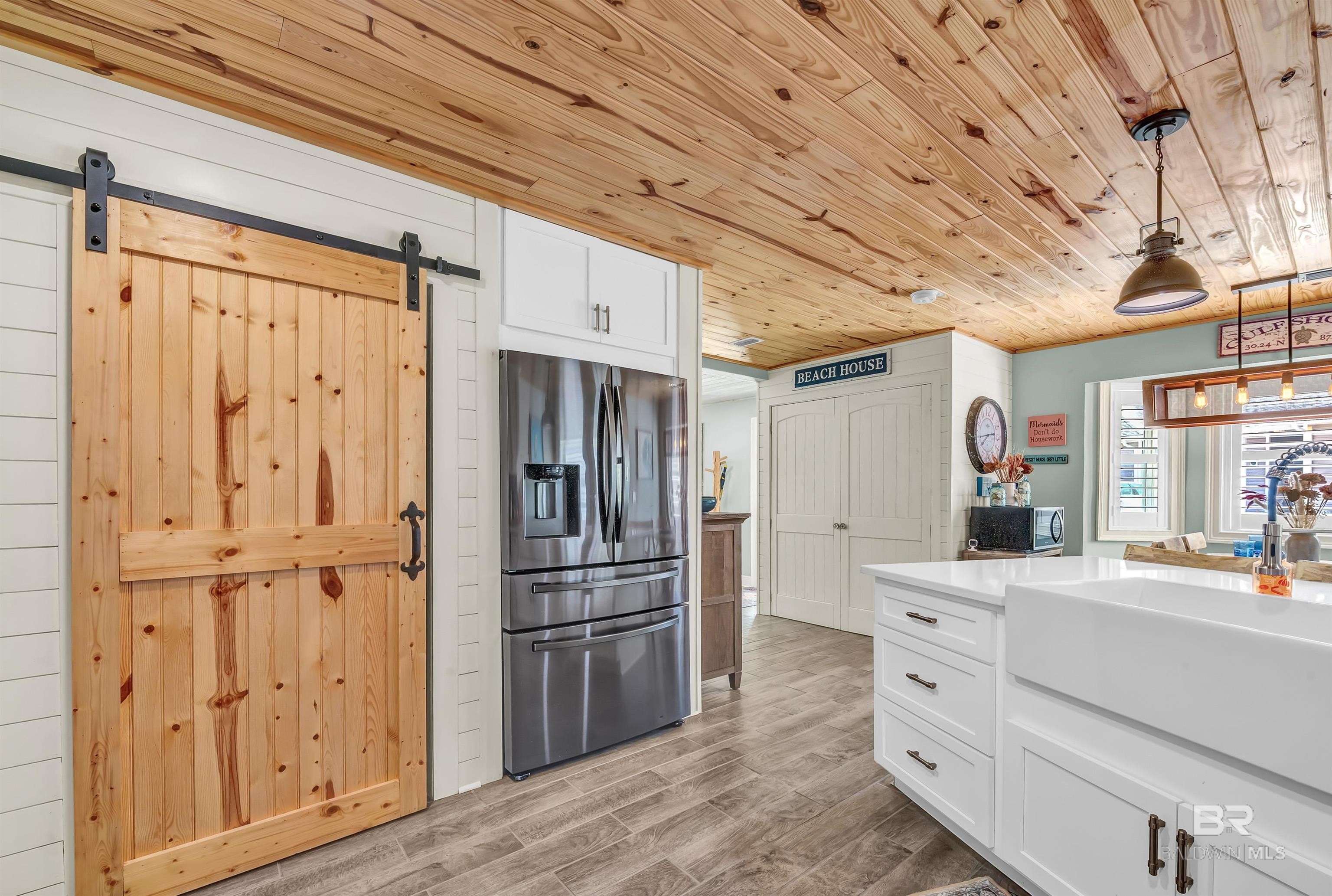 Gulf Shores, Alabama, 36542, United States, 4 Bedrooms Bedrooms, ,3 BathroomsBathrooms,Residential,For Sale,1979178