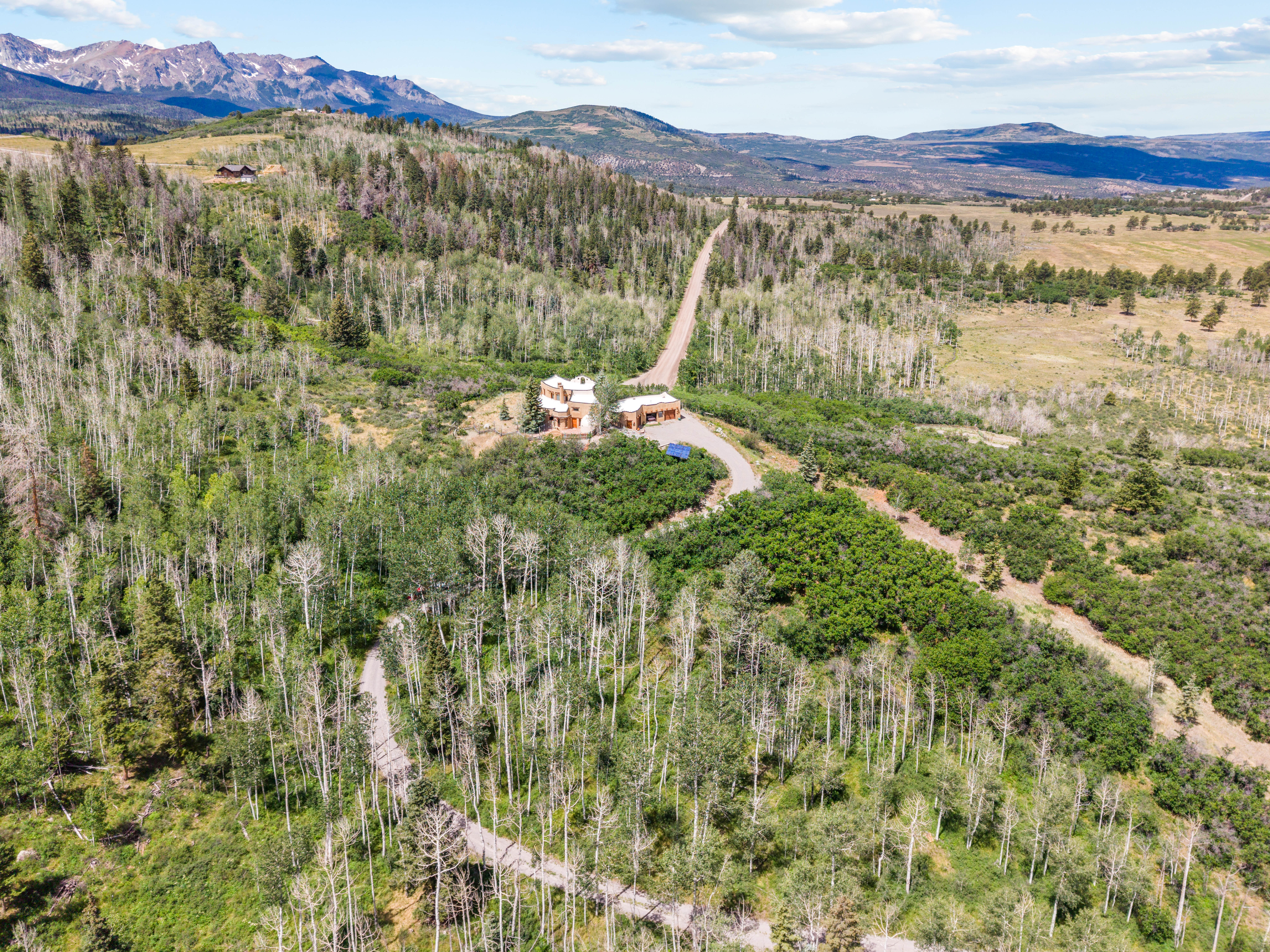  Custom Built Santa Fe Style Adobe Home in Ridgway - 物件實景