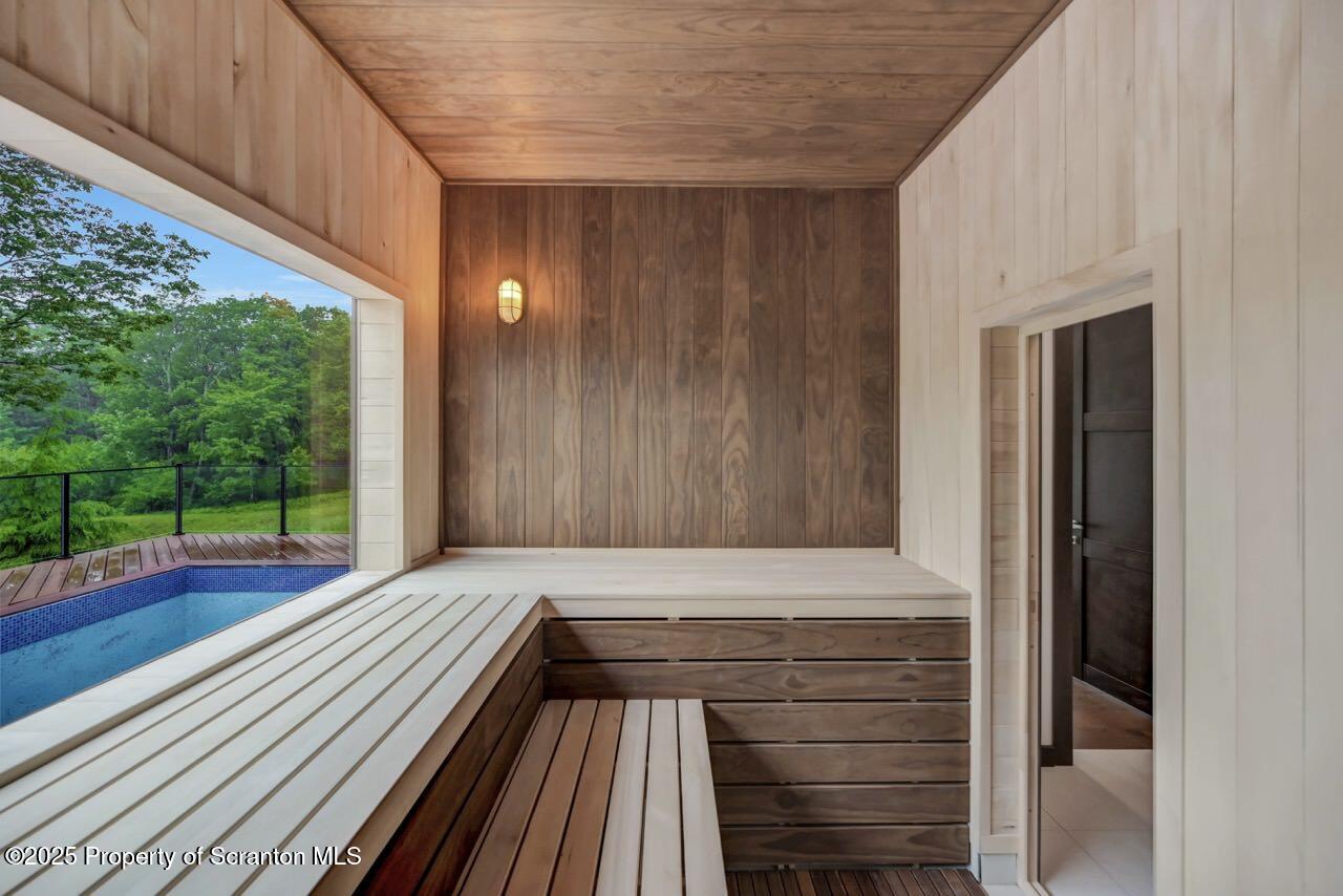 Bear Creek, Pennsylvania, 18602, United States, 4 Bedrooms Bedrooms, ,3 BathroomsBathrooms,Residential,For Sale,2002172