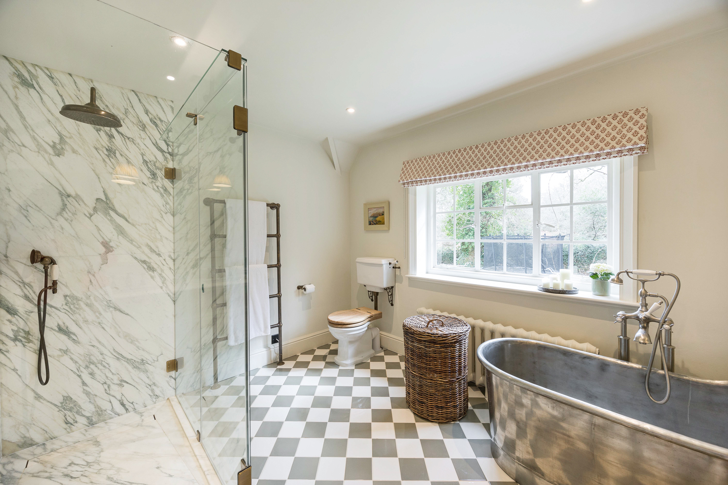  A Characterful New Forest Country House with Cottage, Stables and Barn - 物件實景