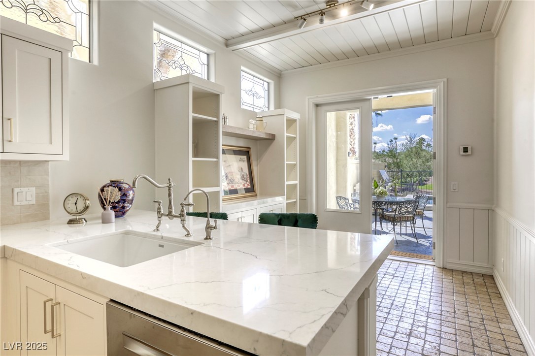 Las Vegas, Nevada, 89117, United States, 3 Bedrooms Bedrooms, ,3 BathroomsBathrooms,Residential,For Sale,1966718