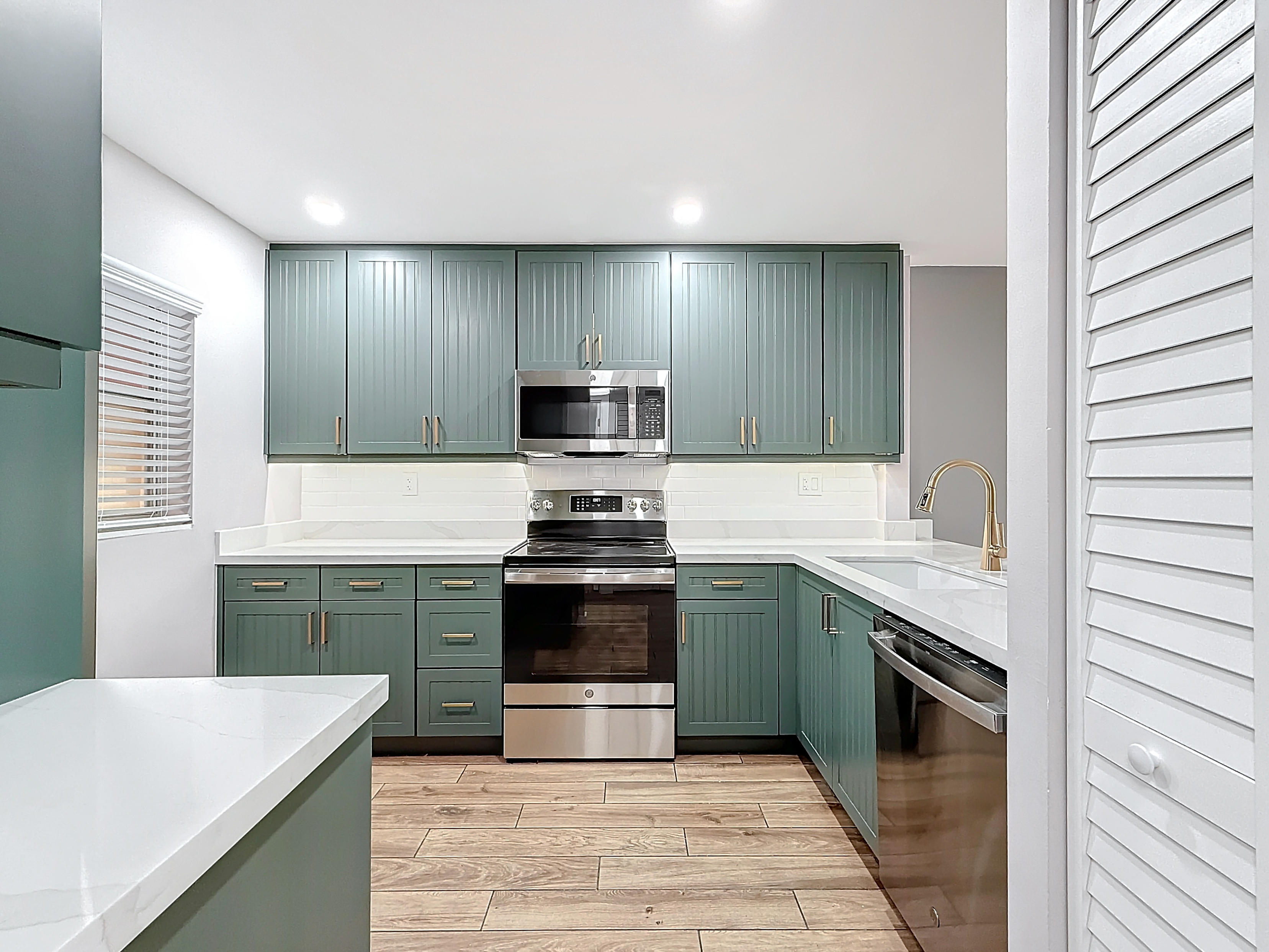  8818 W Mcnab Road, Tamarac, FL, 33321 - 物件實景