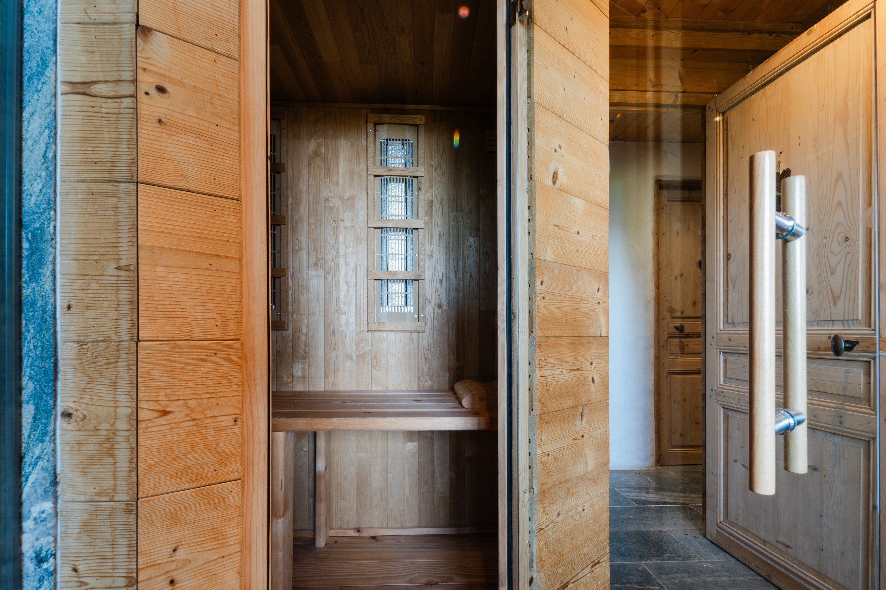  Chalet with lake and mountain views – ski-in / ski-out - 物件實景