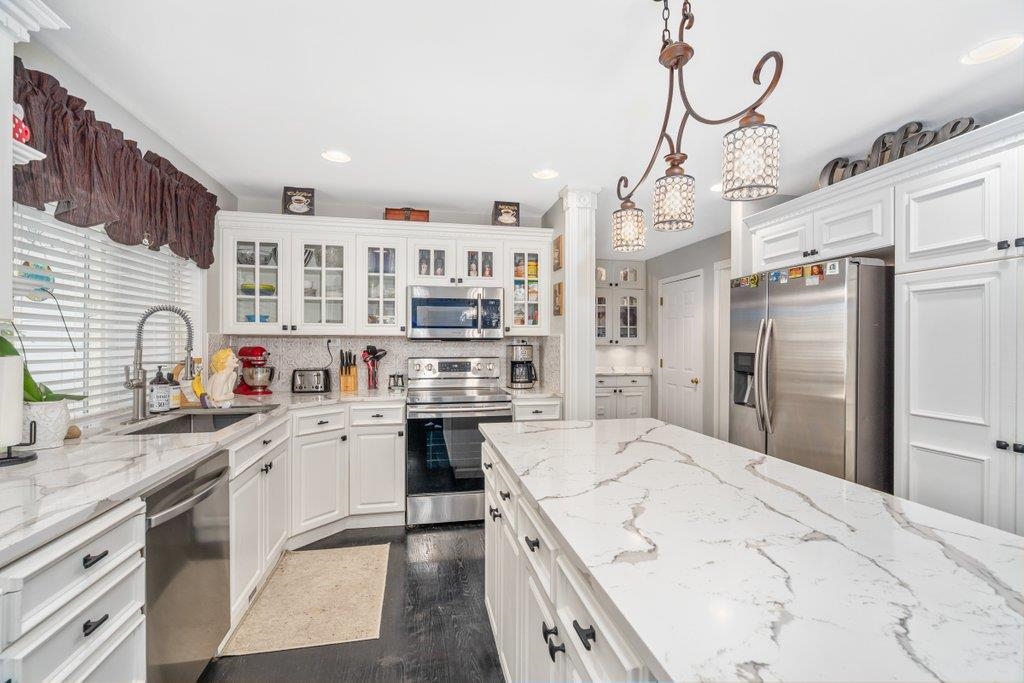 Veradale, Washington, 99037, United States, 6 Bedrooms Bedrooms, ,4 BathroomsBathrooms,Residential,For Sale,1986098