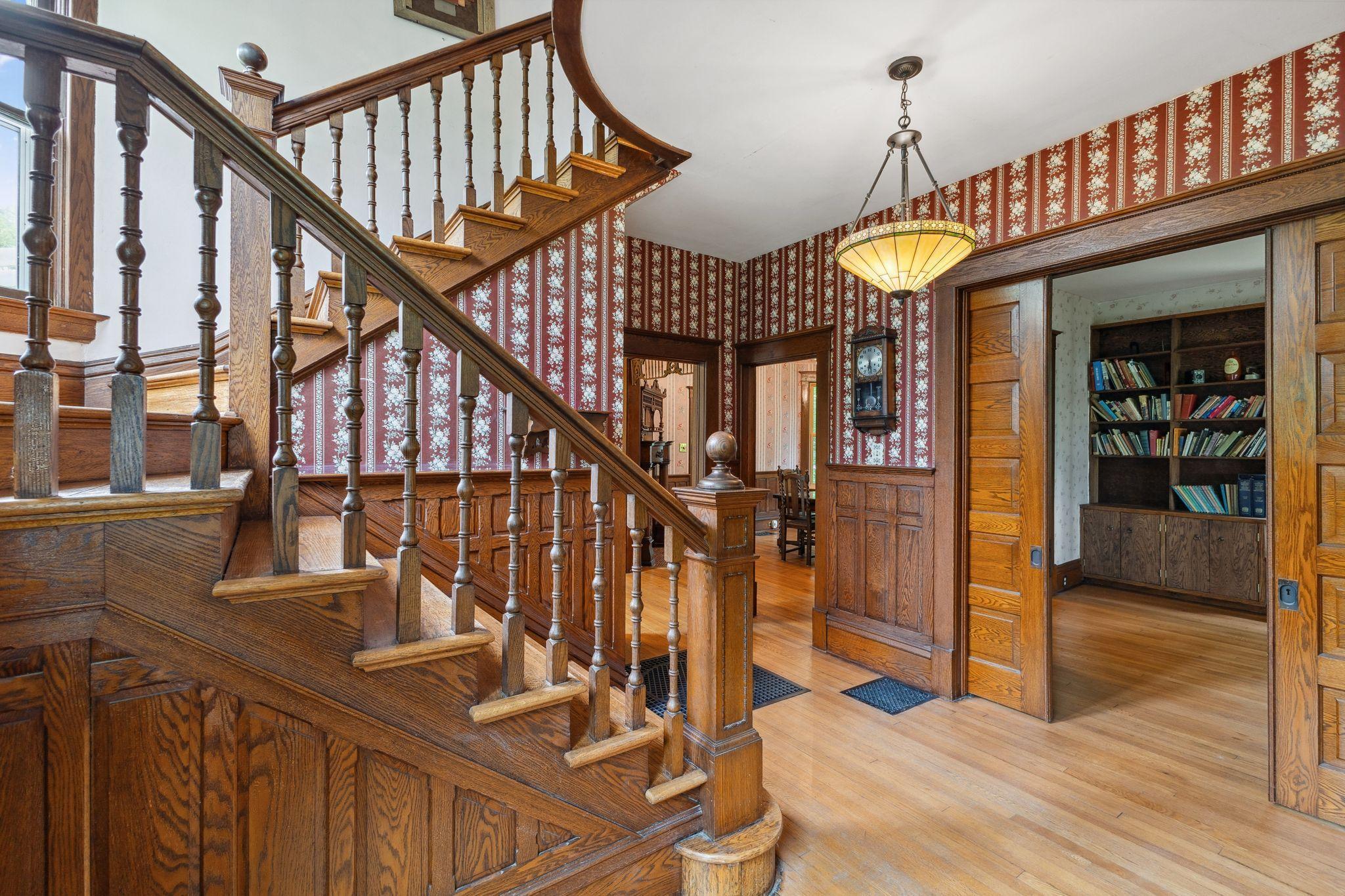 Center City, Minnesota, 55012, United States, 4 Bedrooms Bedrooms, ,1 BathroomBathrooms,Residential,For Sale,1837728