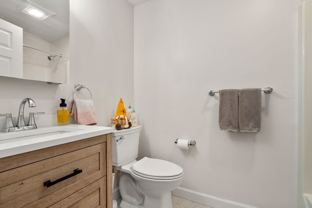 Salem, Massachusetts, 01970, United States, 3 Bedrooms Bedrooms, ,3 BathroomsBathrooms,Residential,For Sale,1927367