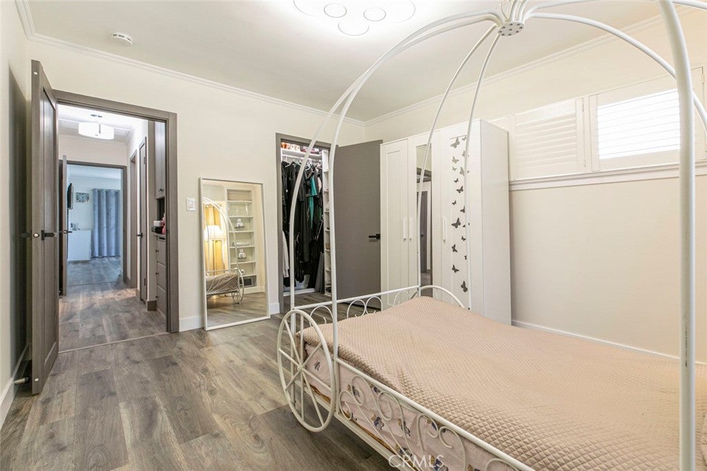 Van Nuys, California, 91406, United States, 3 Bedrooms Bedrooms, ,2 BathroomsBathrooms,Residential,For Sale,1940883