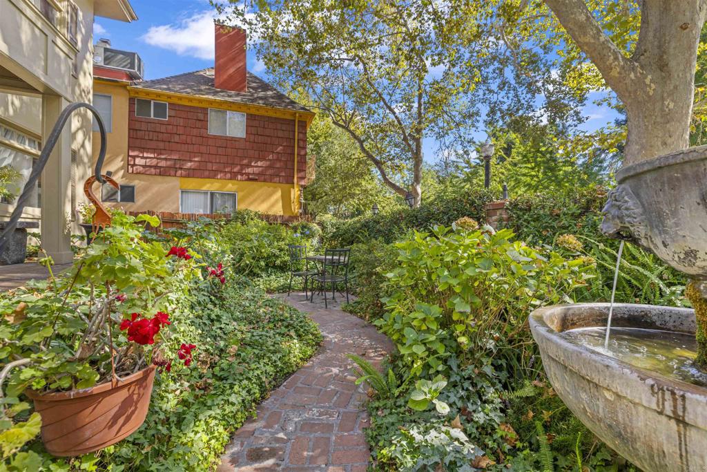 Sacramento, California, 95816, United States, ,Residential,For Sale,1841751