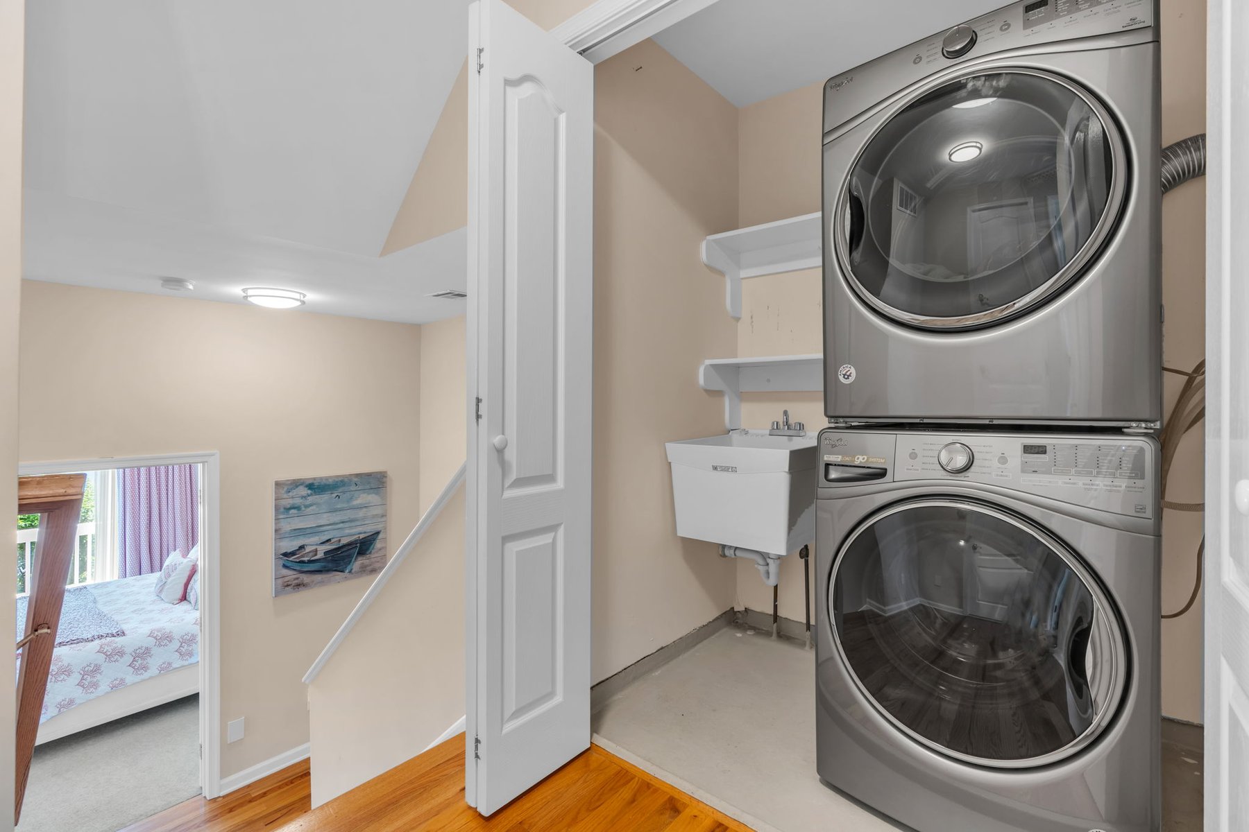  Rare End-Unit Coastal Townhome - 物件實景