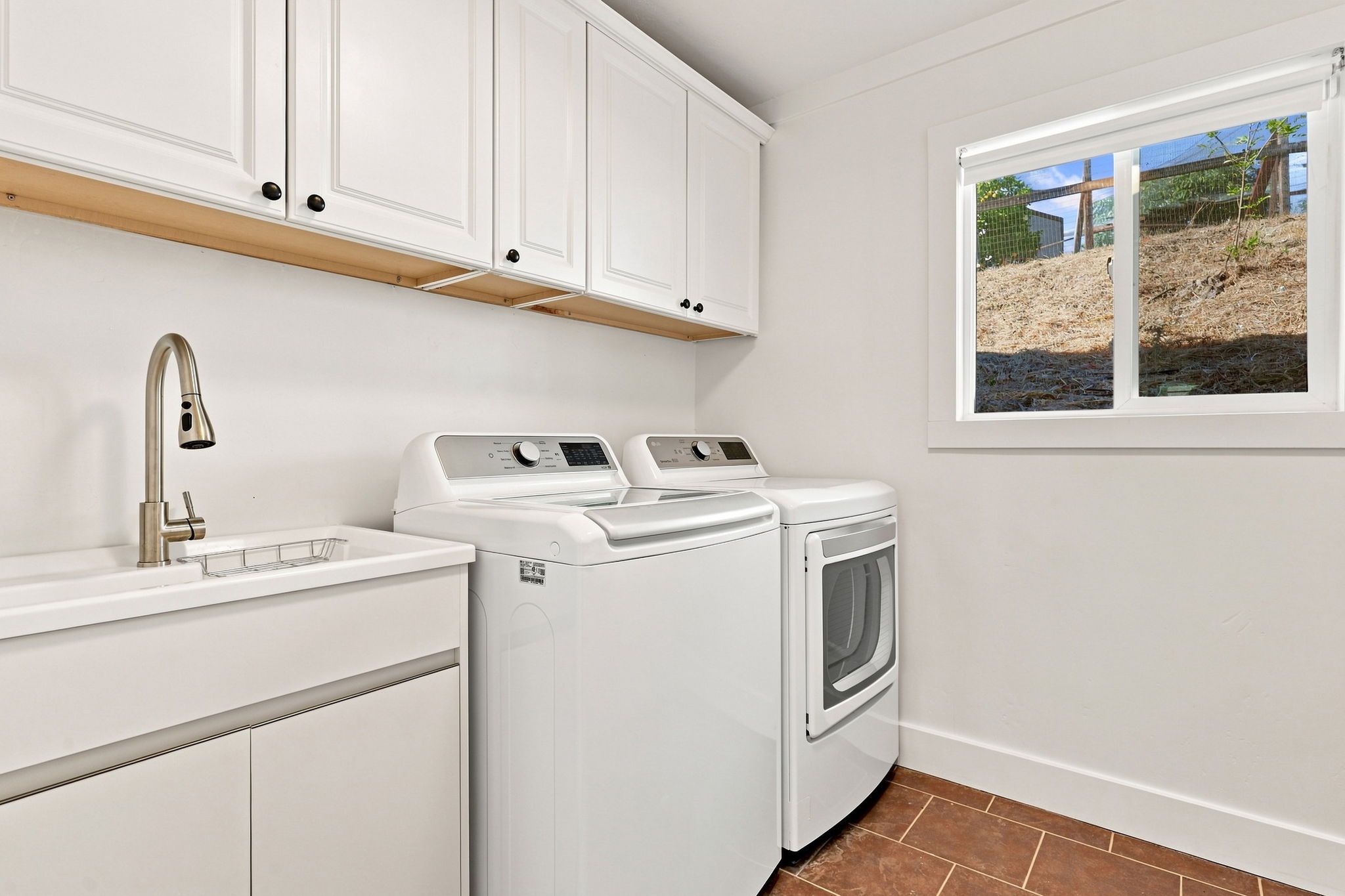  107 Alto Drive, Oak View, CA 93022 - 物件實景