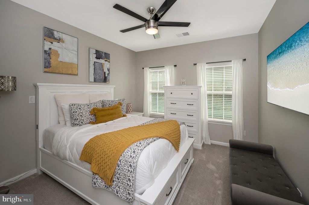 Fredericksburg, Virginia, 22406, United States, 5 Bedrooms Bedrooms, ,6 BathroomsBathrooms,Residential,For Sale,1981857