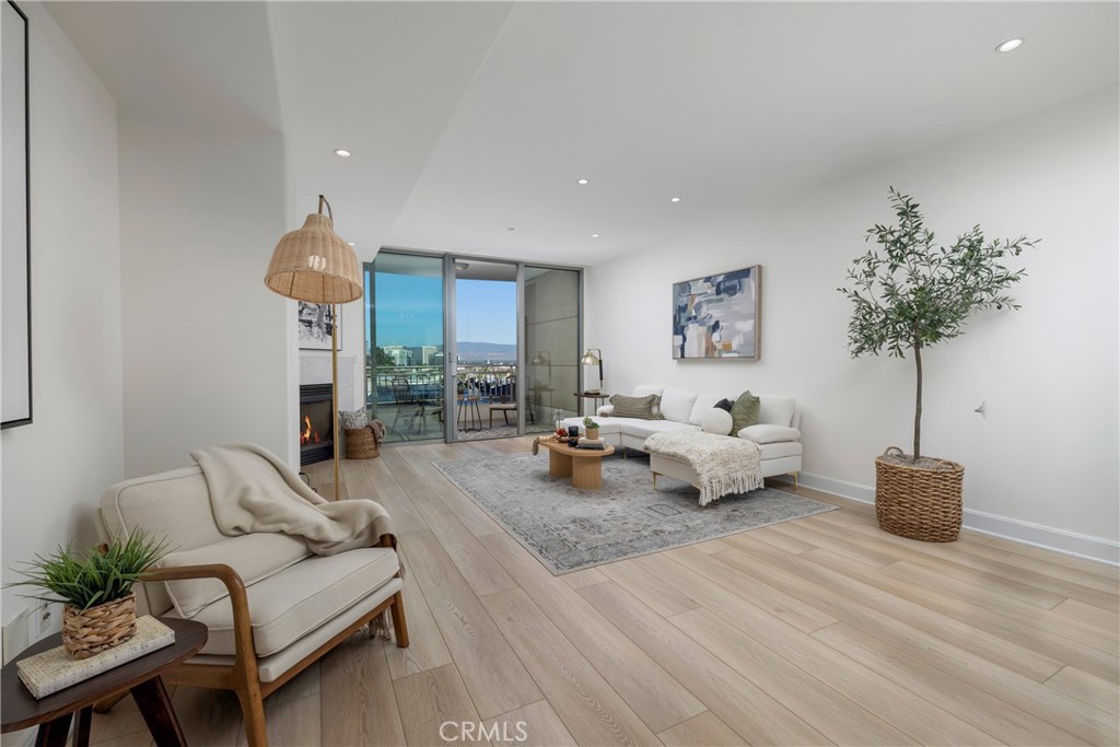 Irvine, California, 92612, United States, 2 Bedrooms Bedrooms, ,2 BathroomsBathrooms,Residential,For Sale,1989675