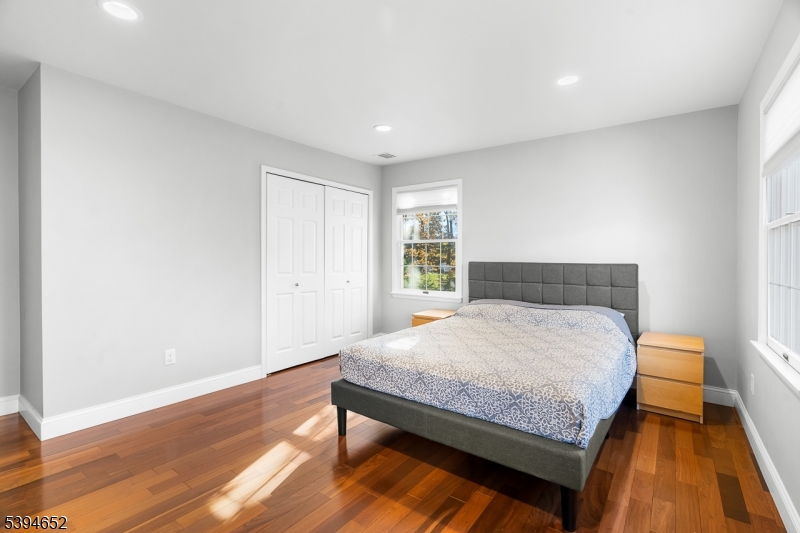 Warren Twp., New Jersey, 07059, United States, 4 Bedrooms Bedrooms, ,4 BathroomsBathrooms,Residential,For Sale,1988367