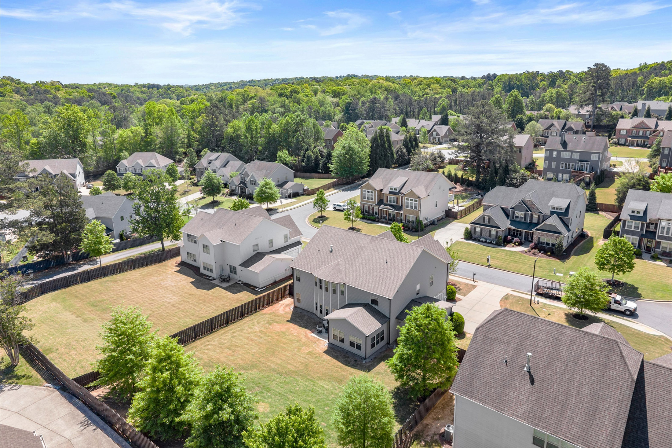  One-of-a-kind Home Offers an Exceptional Blend of Space, Style, and Upgrades - 物件實景