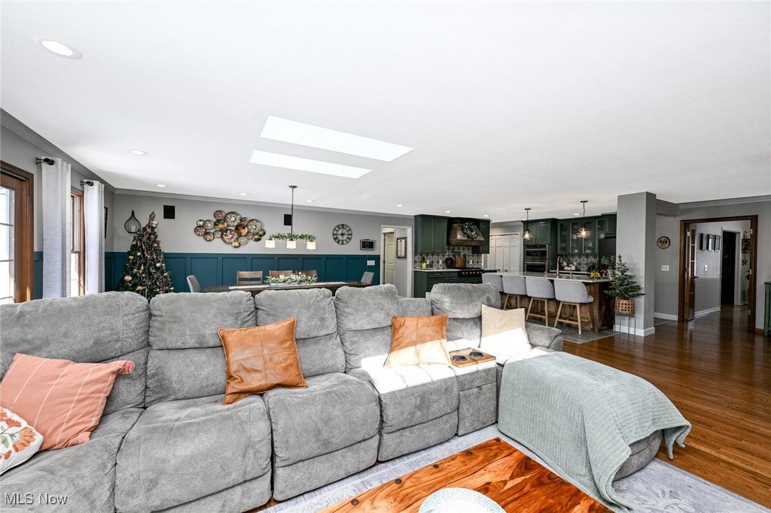 Massillon, Ohio, 44646, United States, 5 Bedrooms Bedrooms, ,4 BathroomsBathrooms,Residential,For Sale,2012066