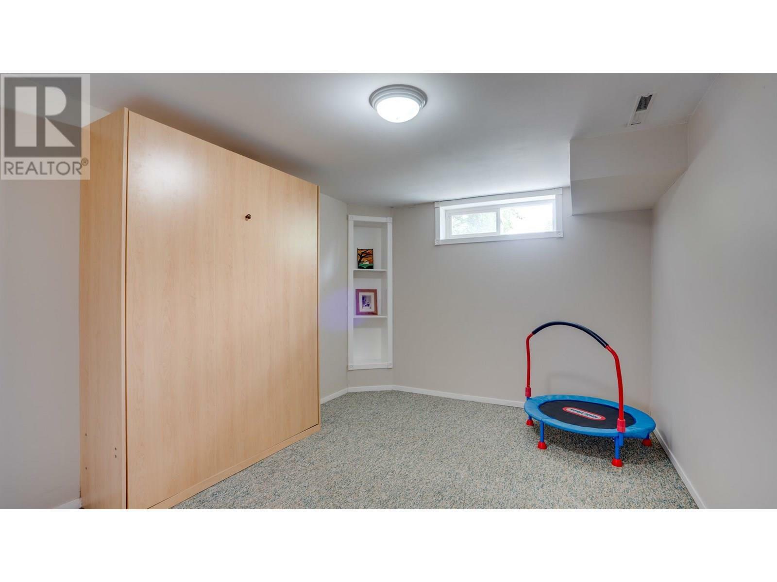 VERNON, British Columbia, V1T 1J7, CA, 5 Bedrooms Bedrooms, ,2 BathroomsBathrooms,Residential,For Sale,1865699