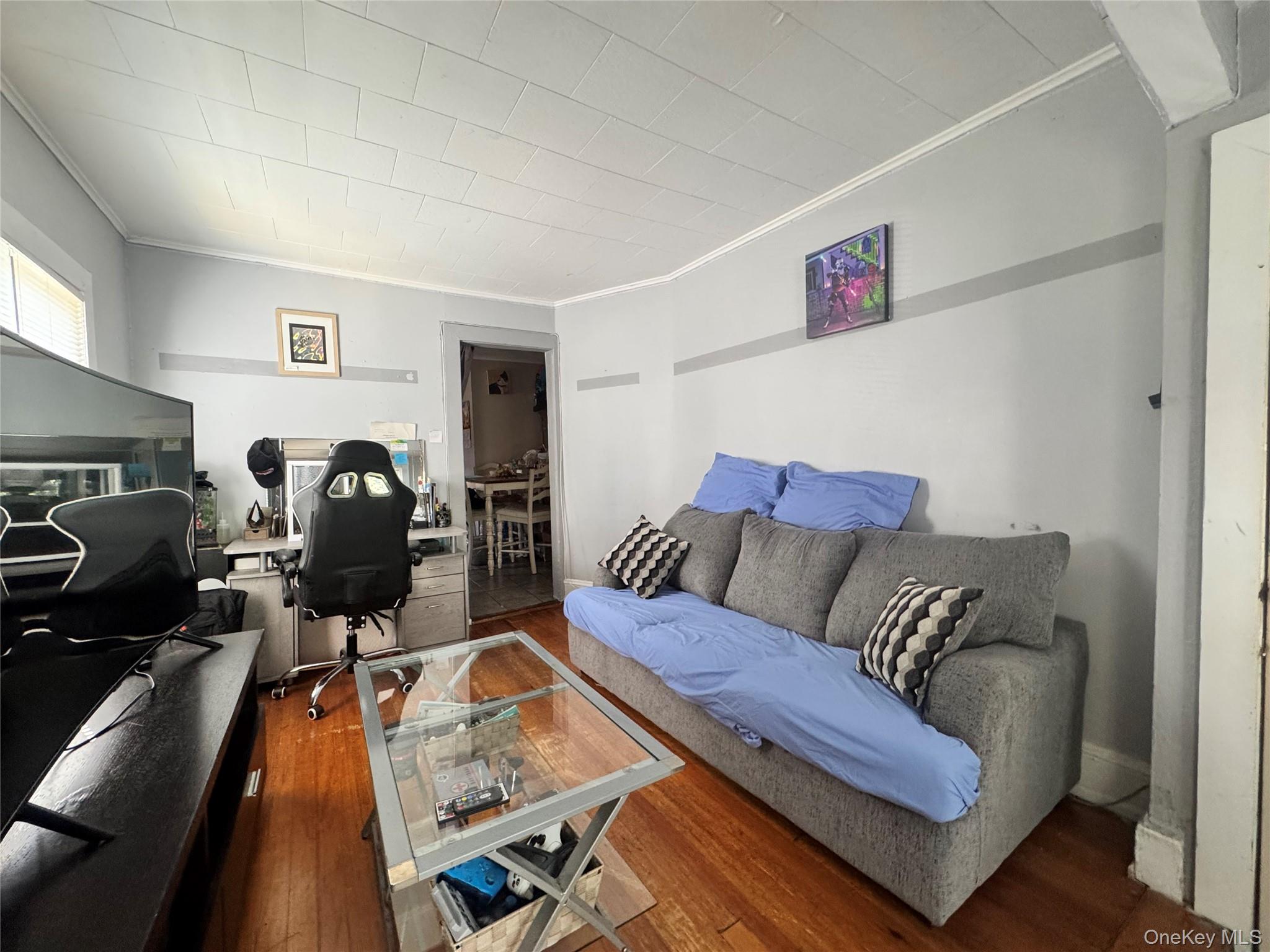 Yonkers, New York, 10701, United States, 4 Bedrooms Bedrooms, ,2 BathroomsBathrooms,Residential,For Sale,1939242