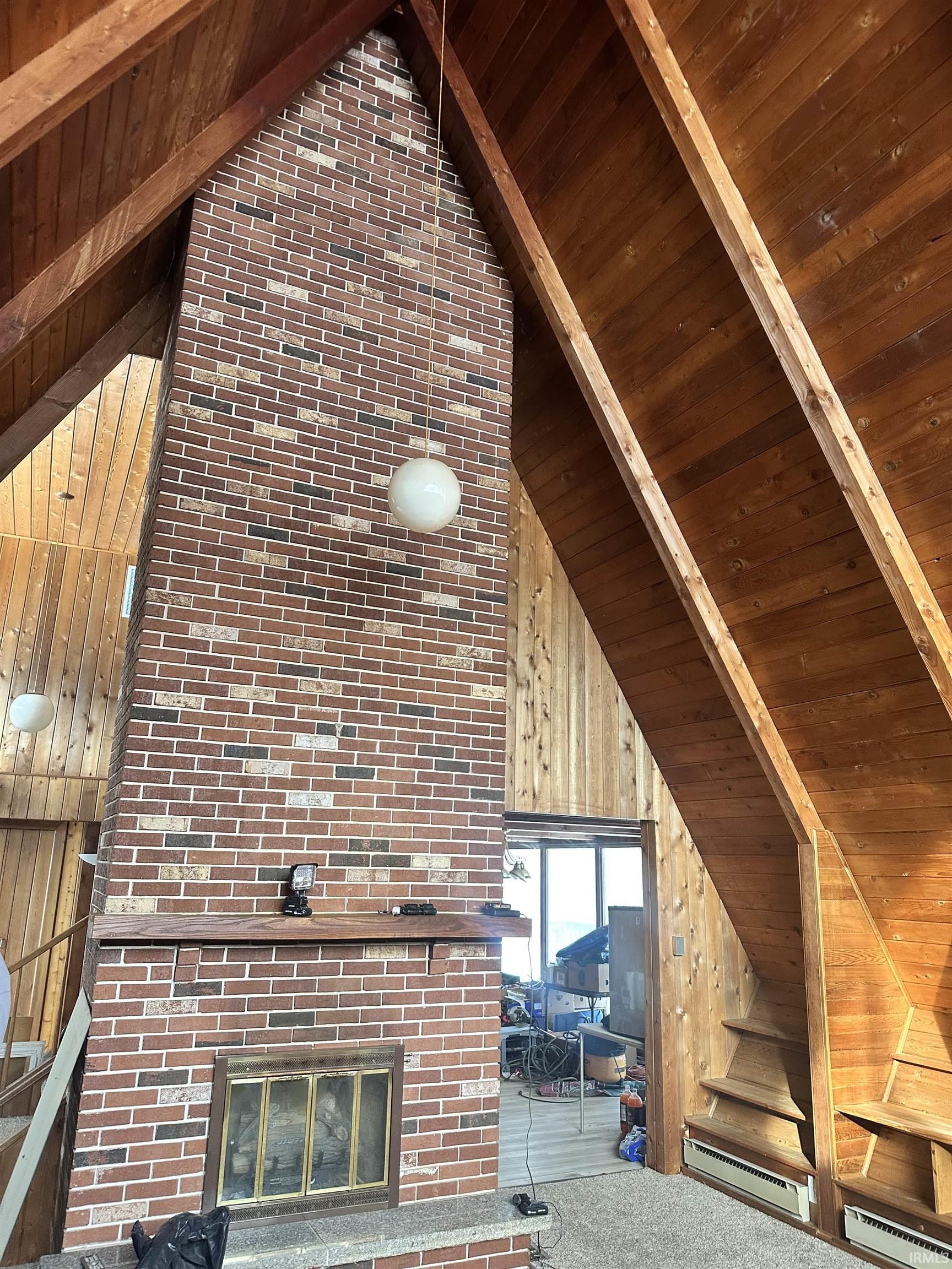 Roanoke, Indiana, 46783, United States, 4 Bedrooms Bedrooms, ,3 BathroomsBathrooms,Residential,For Sale,2005633