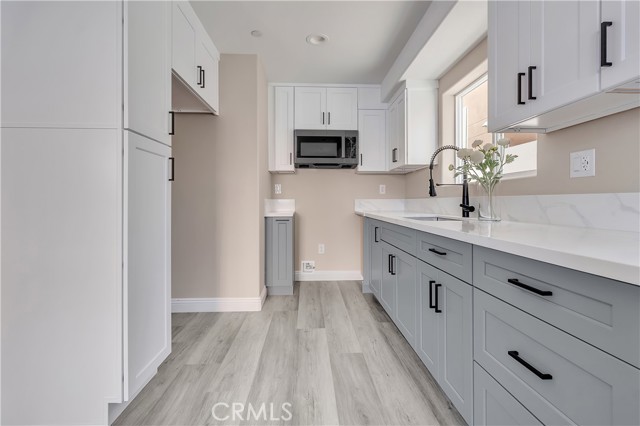 Hawaiian Gardens, California, 90716, United States, 6 Bedrooms Bedrooms, ,Residential,For Sale,1985769