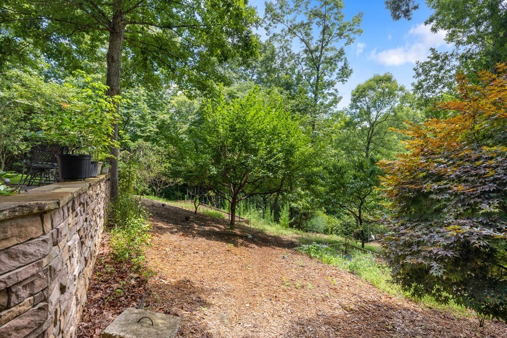 Blairsville, Georgia, 30512, United States, 3 Bedrooms Bedrooms, ,4 BathroomsBathrooms,Residential,For Sale,1895292
