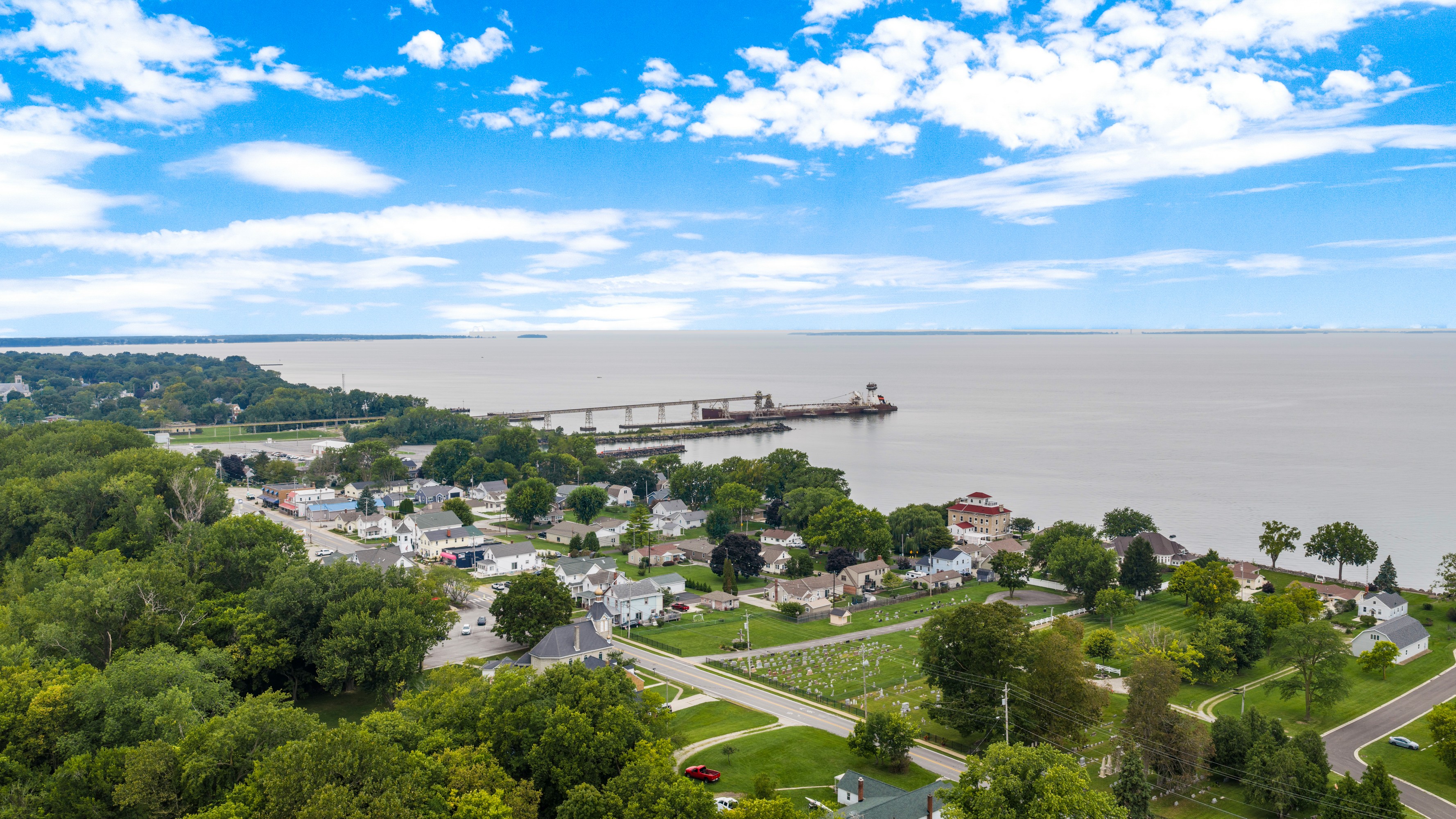  106 - 110 Lakeshore Drive - 物件實景