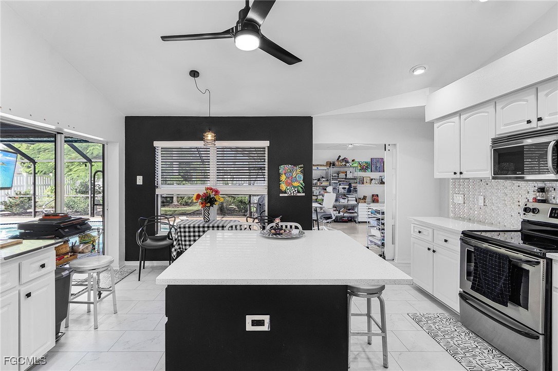 Cape Coral, Florida, 33904, United States, 3 Bedrooms Bedrooms, ,2 BathroomsBathrooms,Residential,For Sale,1977953