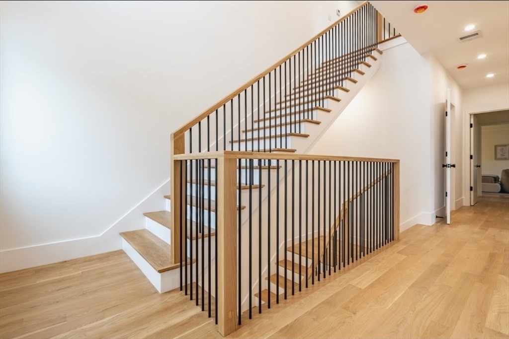 Newton, Massachusetts, 02458, United States, 5 Bedrooms Bedrooms, ,Residential,For Sale,1935232