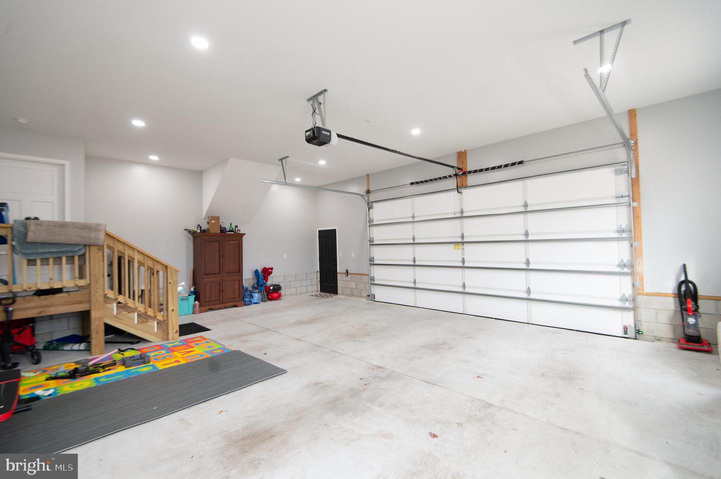 Delmar, Maryland, 21875, United States, 4 Bedrooms Bedrooms, ,4 BathroomsBathrooms,Residential,For Sale,1992058