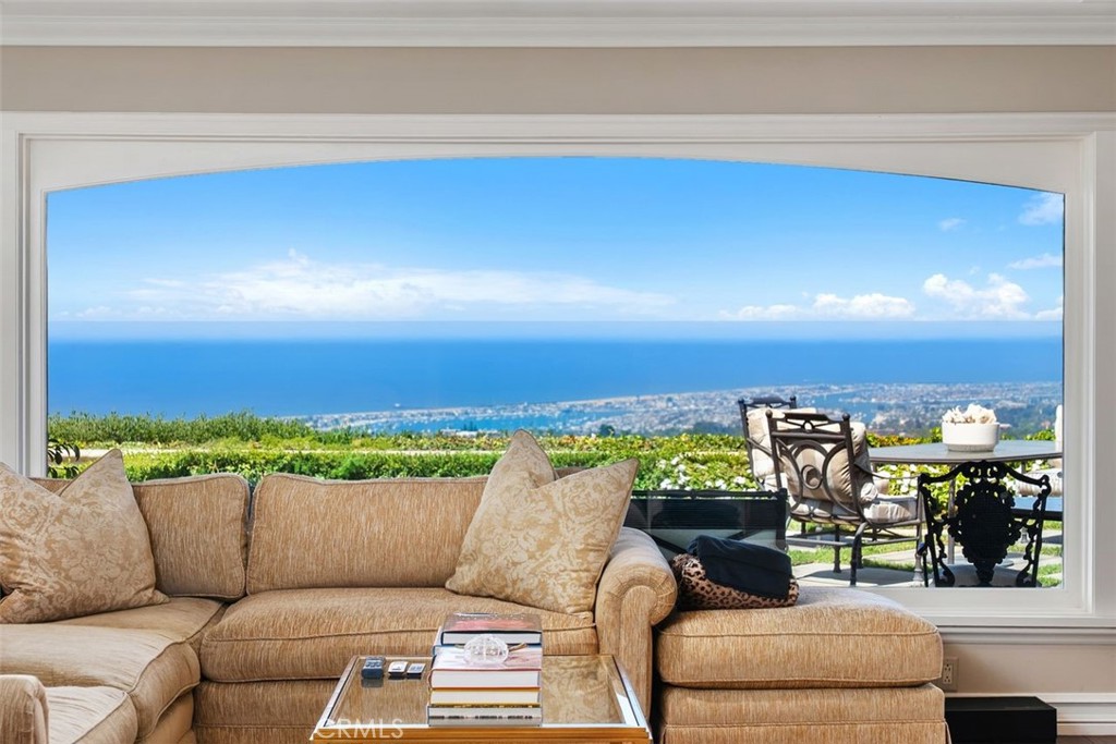 Corona del Mar, California, 92625, United States, 5 Bedrooms Bedrooms, ,5 BathroomsBathrooms,Residential,For Sale,1918419