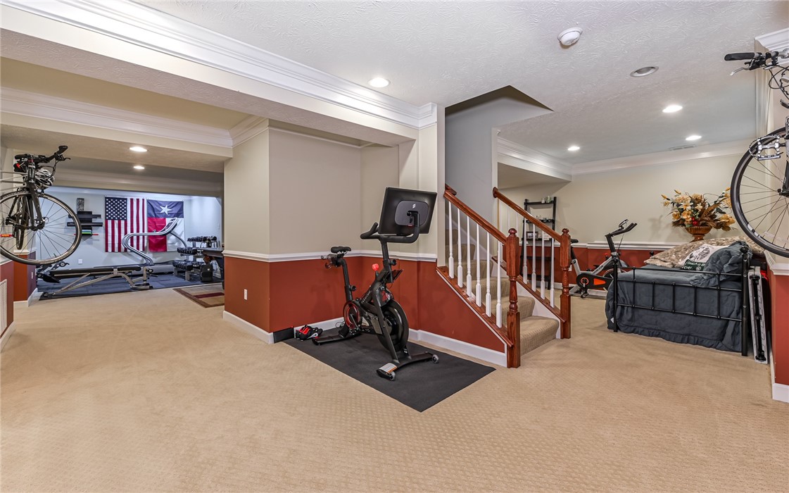 Adams Twp, Pennsylvania, 16046, United States, 4 Bedrooms Bedrooms, ,4 BathroomsBathrooms,Residential,For Sale,1827880