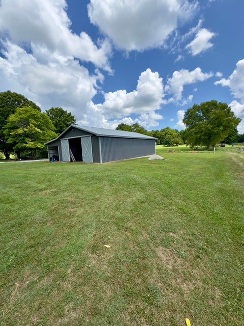 Albany, Kentucky, 42602, United States, 4 Bedrooms Bedrooms, ,2 BathroomsBathrooms,Residential,For Sale,1905722