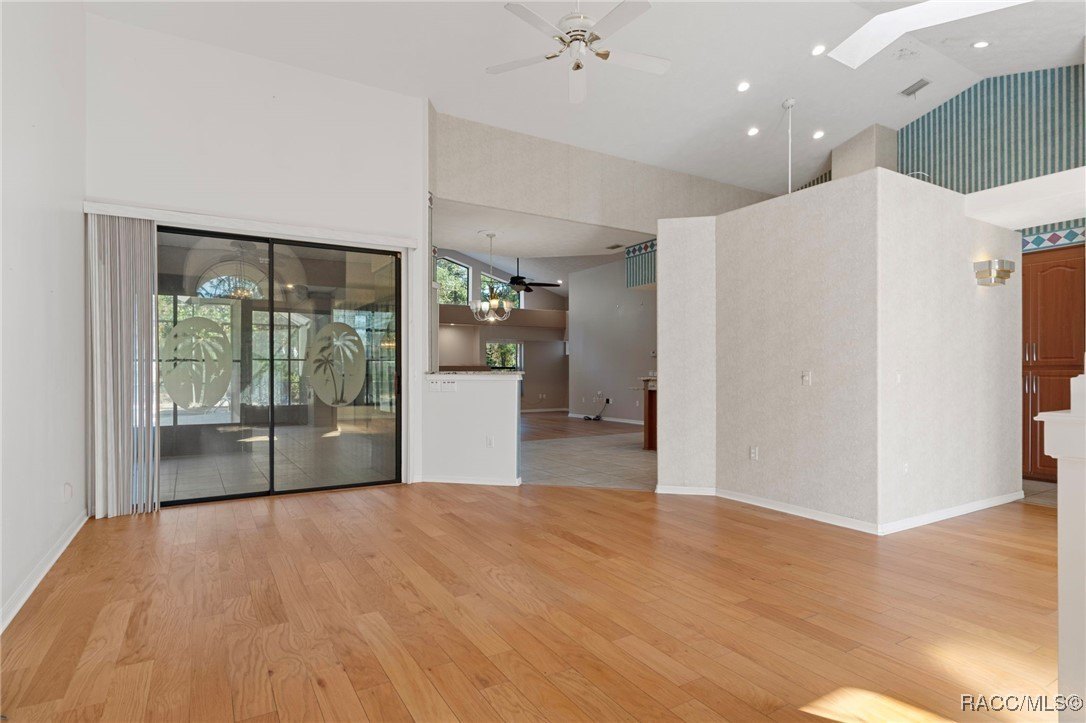 Beverly Hills, Florida, 34465, United States, 3 Bedrooms Bedrooms, ,3 BathroomsBathrooms,Residential,For Sale,2006370