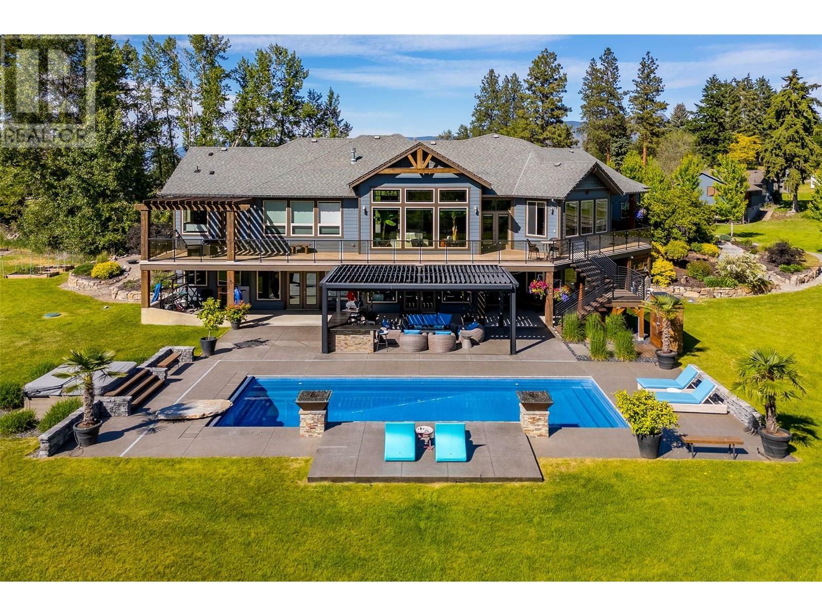 KELOWNA, British Columbia, V1W 4C5, CA, 5 Bedrooms Bedrooms, ,3 BathroomsBathrooms,Residential,For Sale,1883481