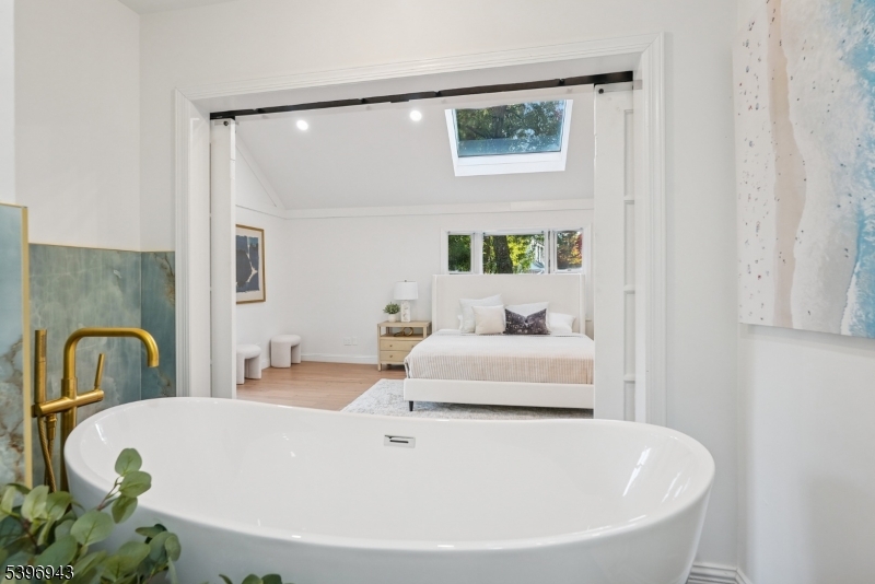 South Orange Village Twp., New Jersey, 07079, United States, 8 Bedrooms Bedrooms, ,7 BathroomsBathrooms,Residential,For Sale,1991818