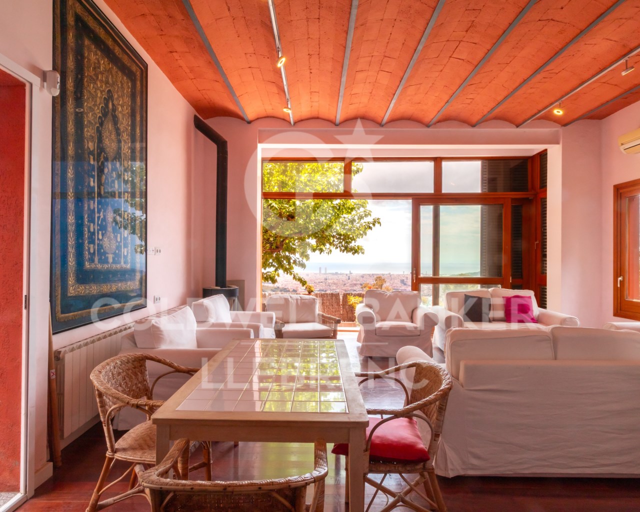 Barcelona, Catalonia, ES, 4 Bedrooms Bedrooms, ,3 BathroomsBathrooms,Residential,For Sale,1827300