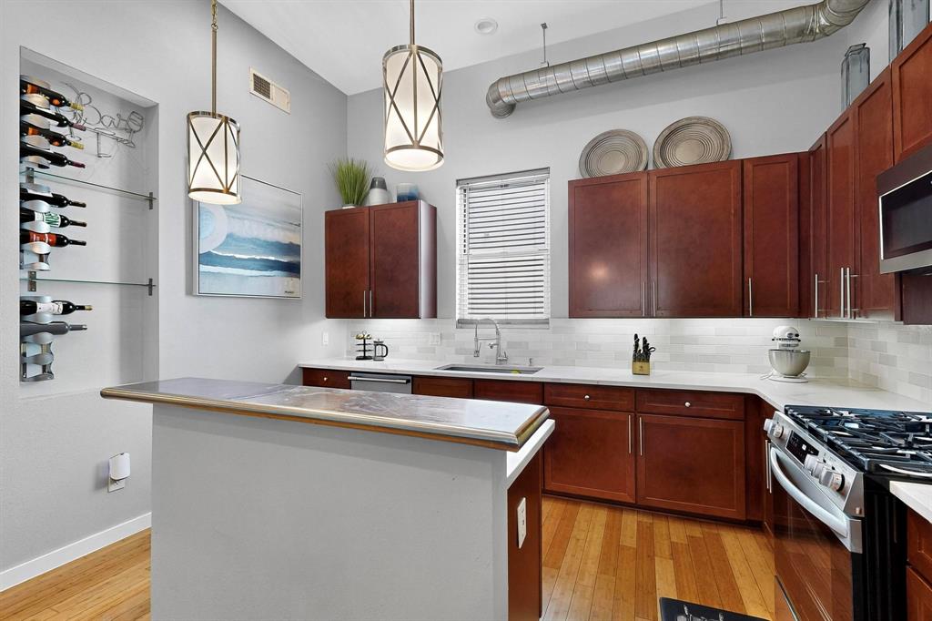 Dallas, Texas, 75204, United States, 3 Bedrooms Bedrooms, ,3 BathroomsBathrooms,Residential,For Sale,1936936