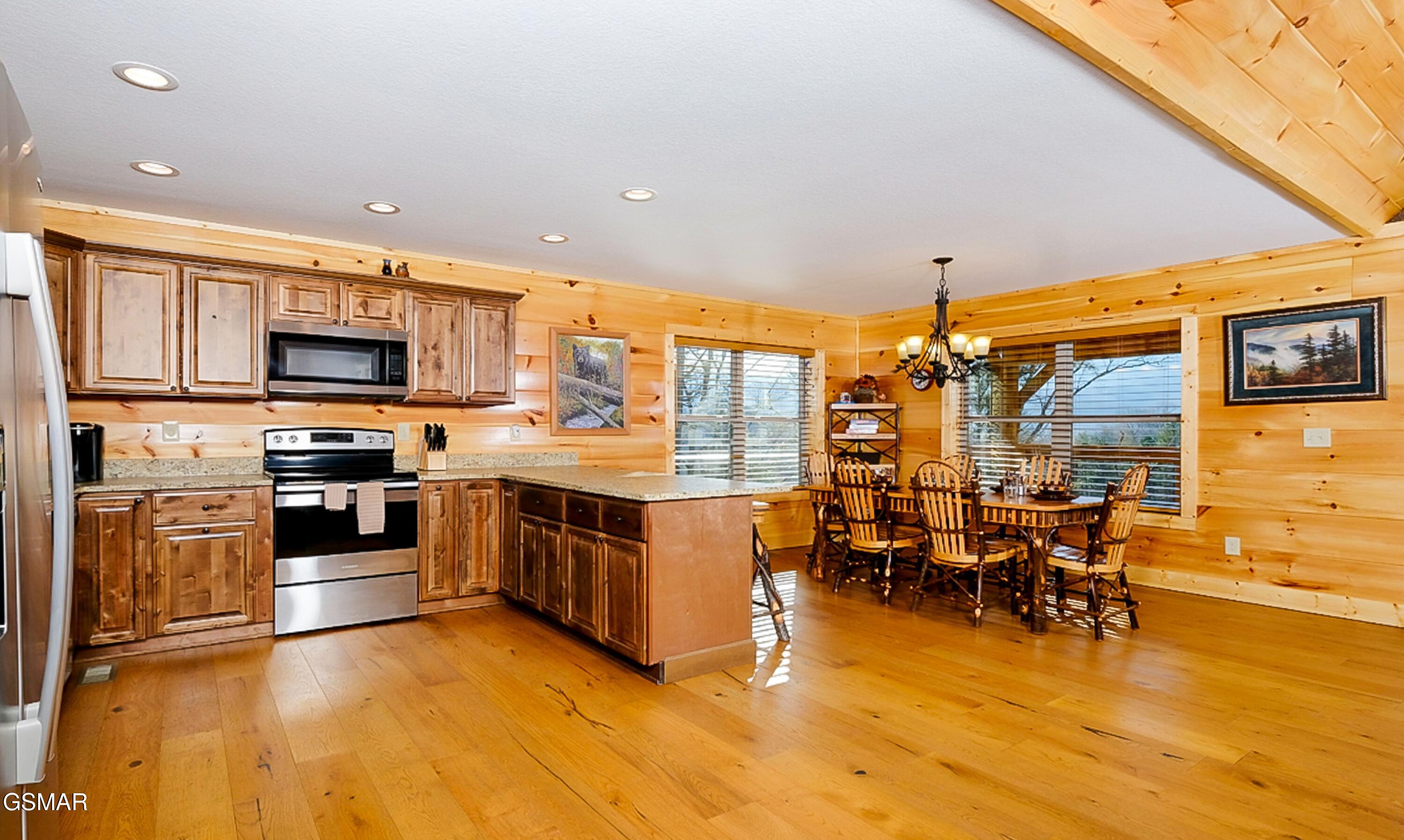 Gatlinburg, Tennessee, 37738, United States, 3 Bedrooms Bedrooms, ,4 BathroomsBathrooms,Residential,For Sale,2024067