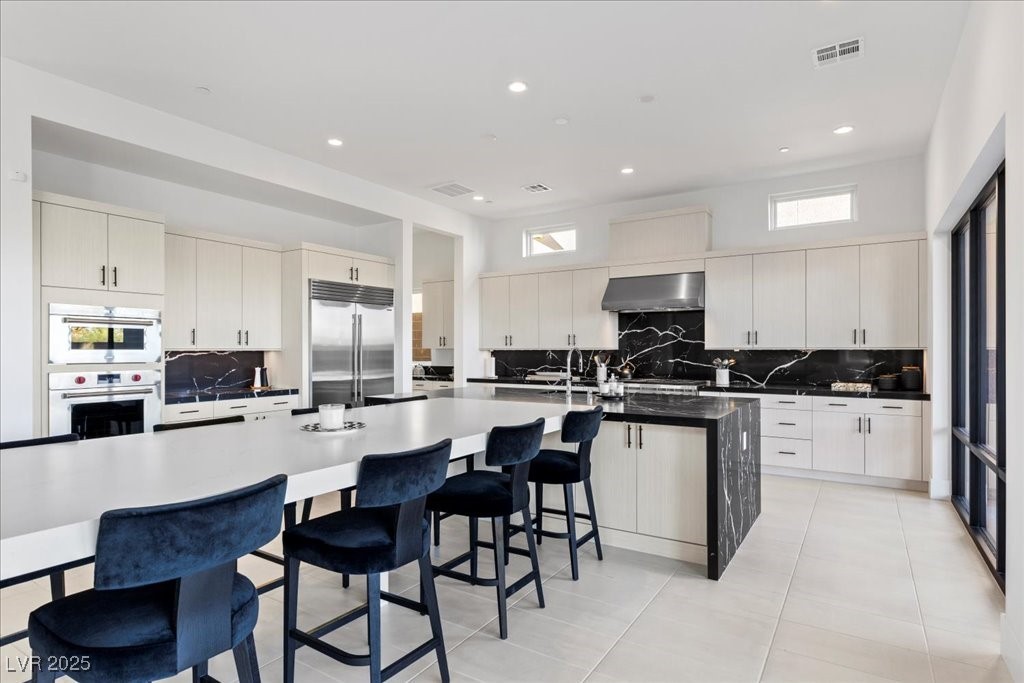 Las Vegas, Nevada, 89135, United States, 5 Bedrooms Bedrooms, ,6 BathroomsBathrooms,Residential,For Sale,1987610