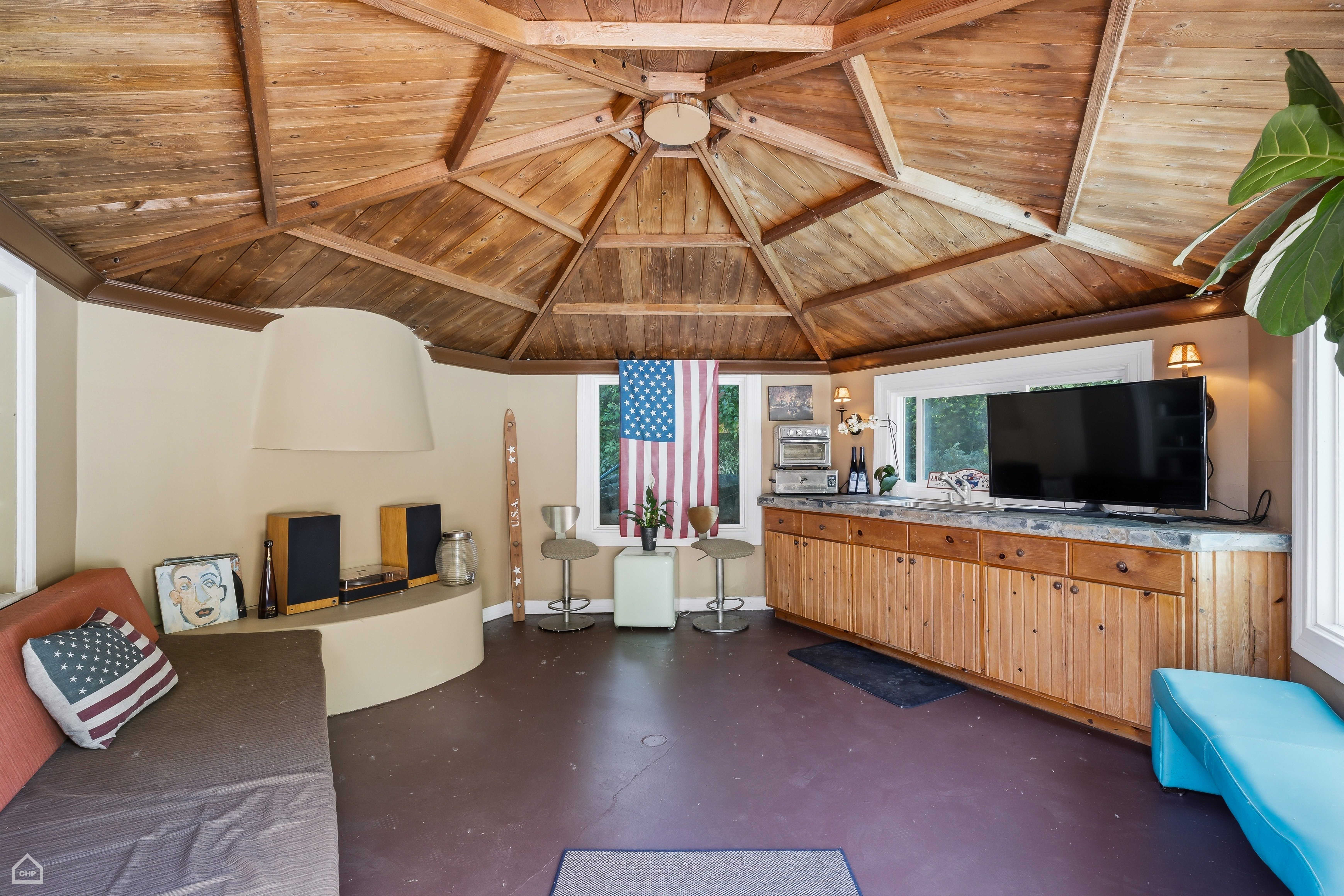 RENOVATED MID CENTURY MODERN ESTATE - 物件實景
