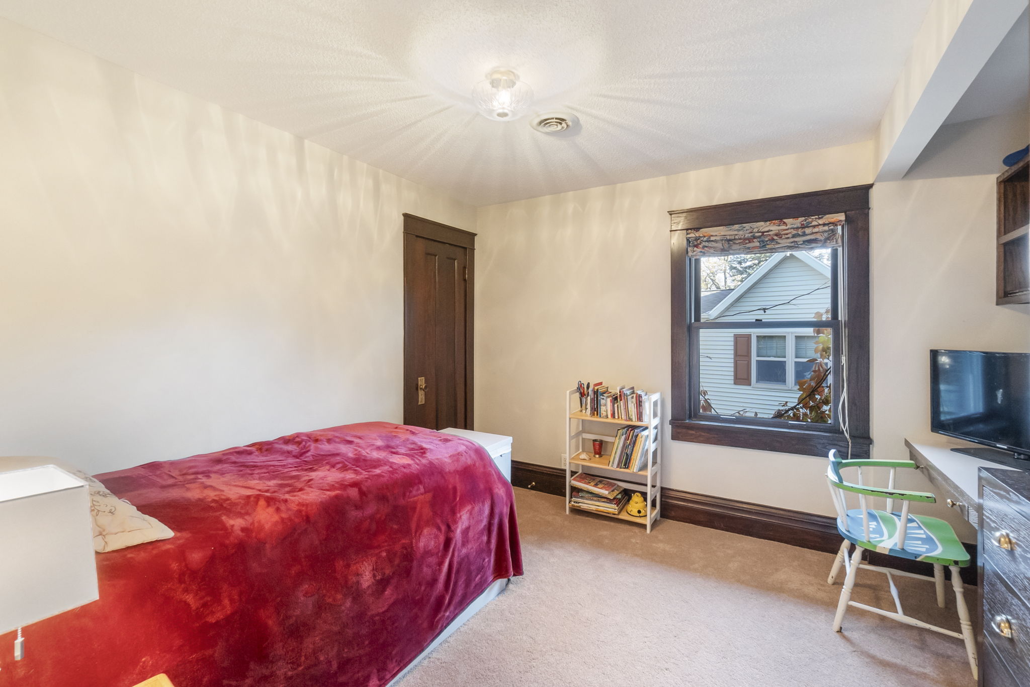 Mason City, Iowa, 50401, United States, 5 Bedrooms Bedrooms, ,3 BathroomsBathrooms,Residential,For Sale,1974101