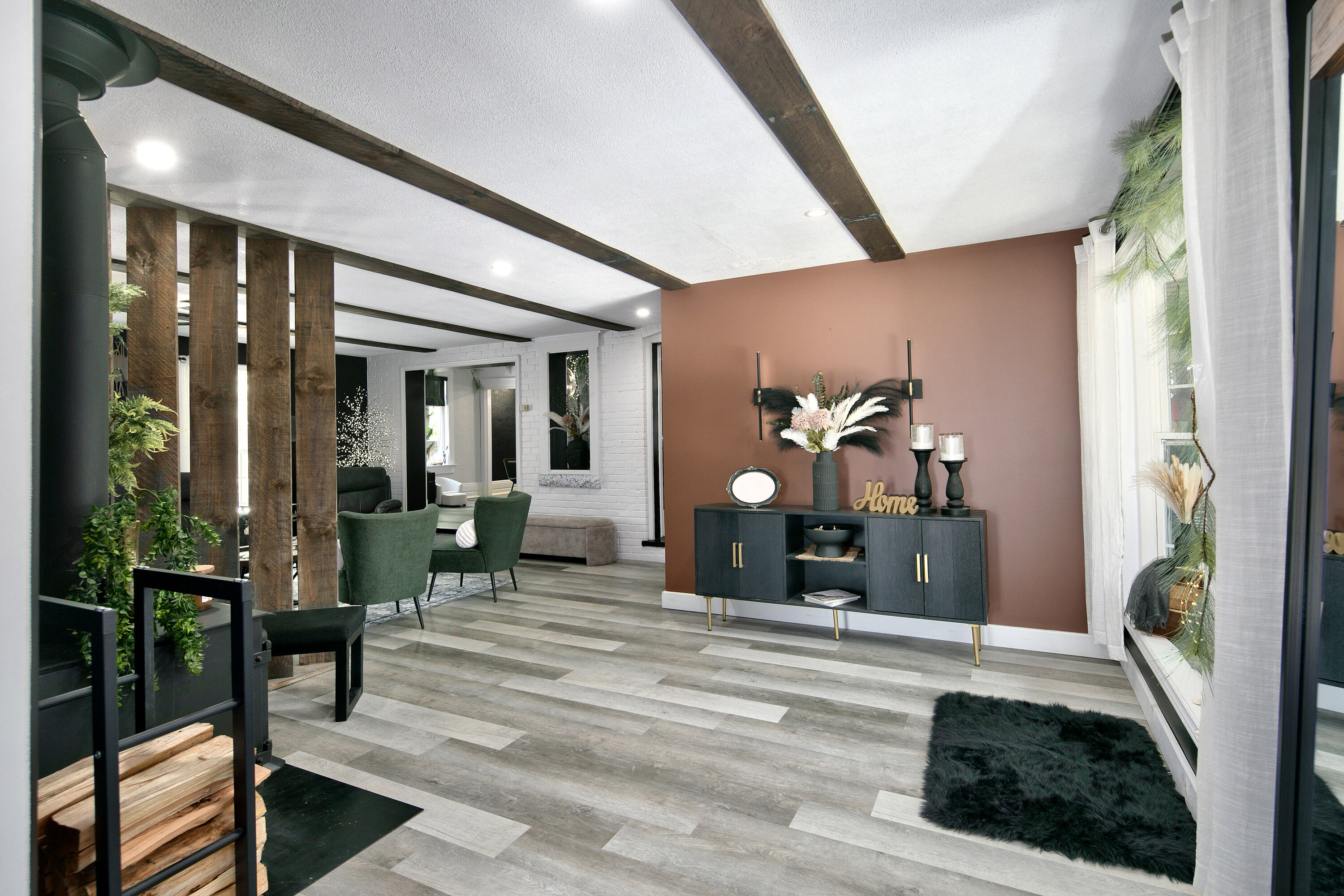  Charming Century Home - 物件實景