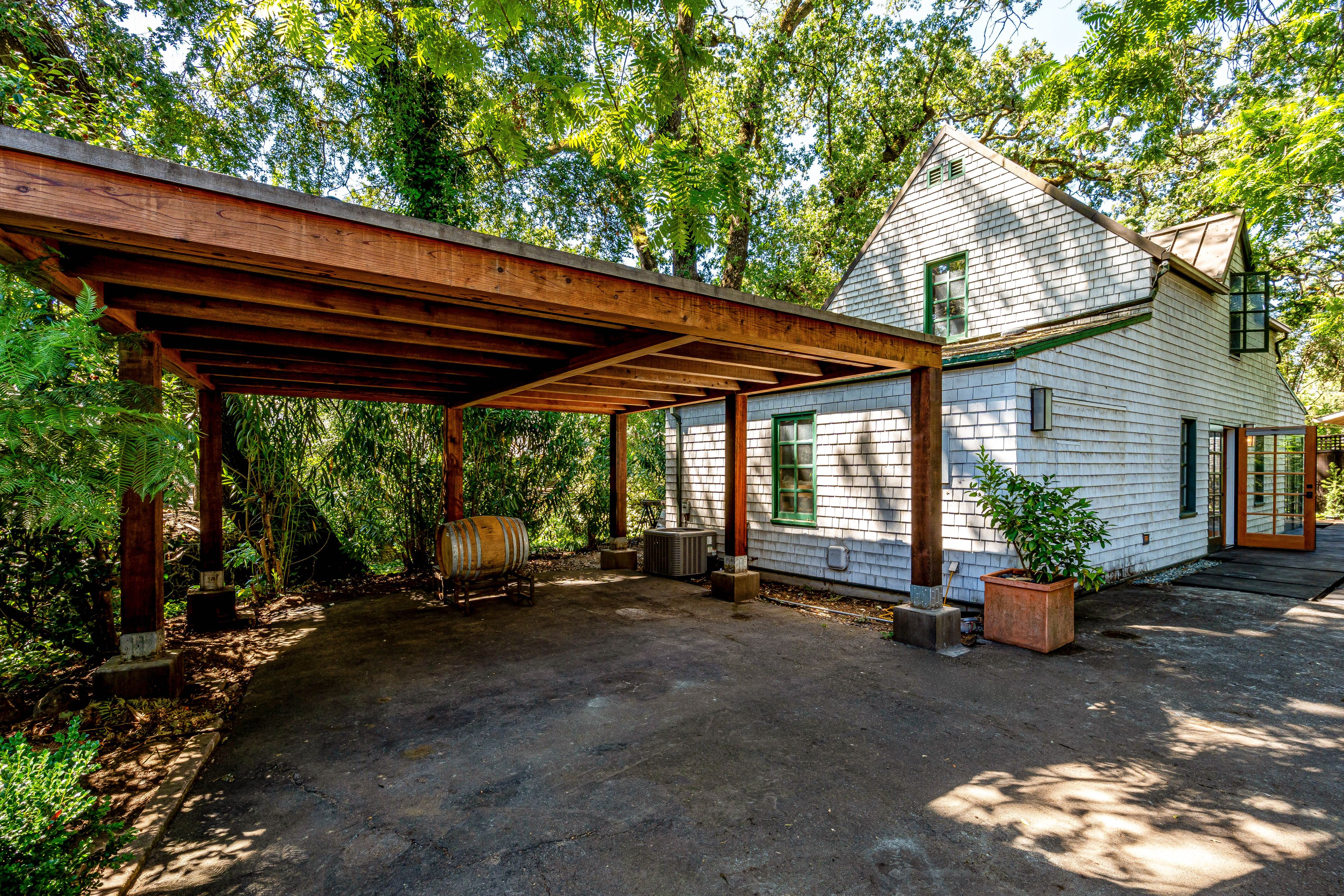  6641-6641A Yount Street - 物件實景