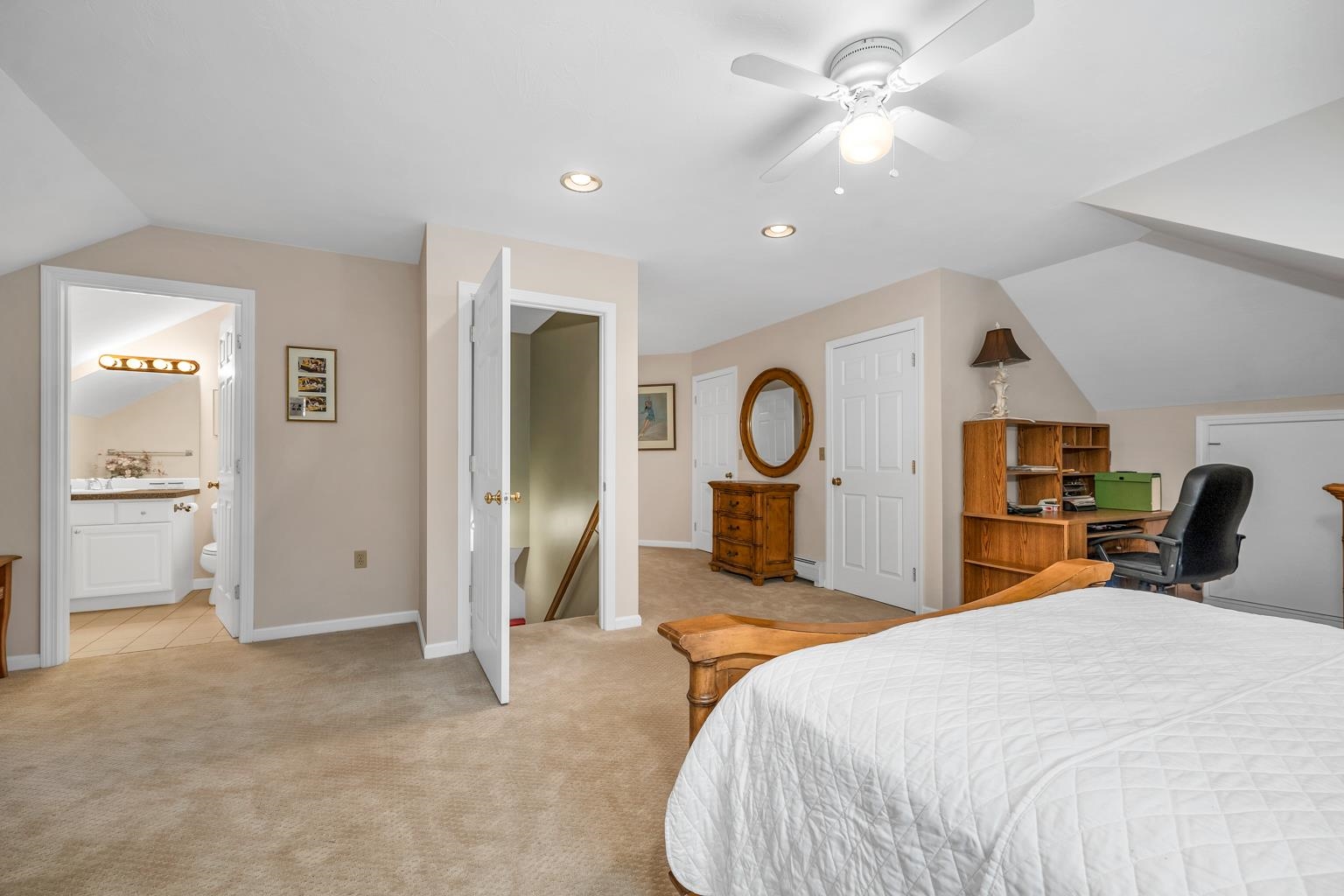 Gilford, New Hampshire, 03249, United States, 4 Bedrooms Bedrooms, ,4 BathroomsBathrooms,Residential,For Sale,1857235