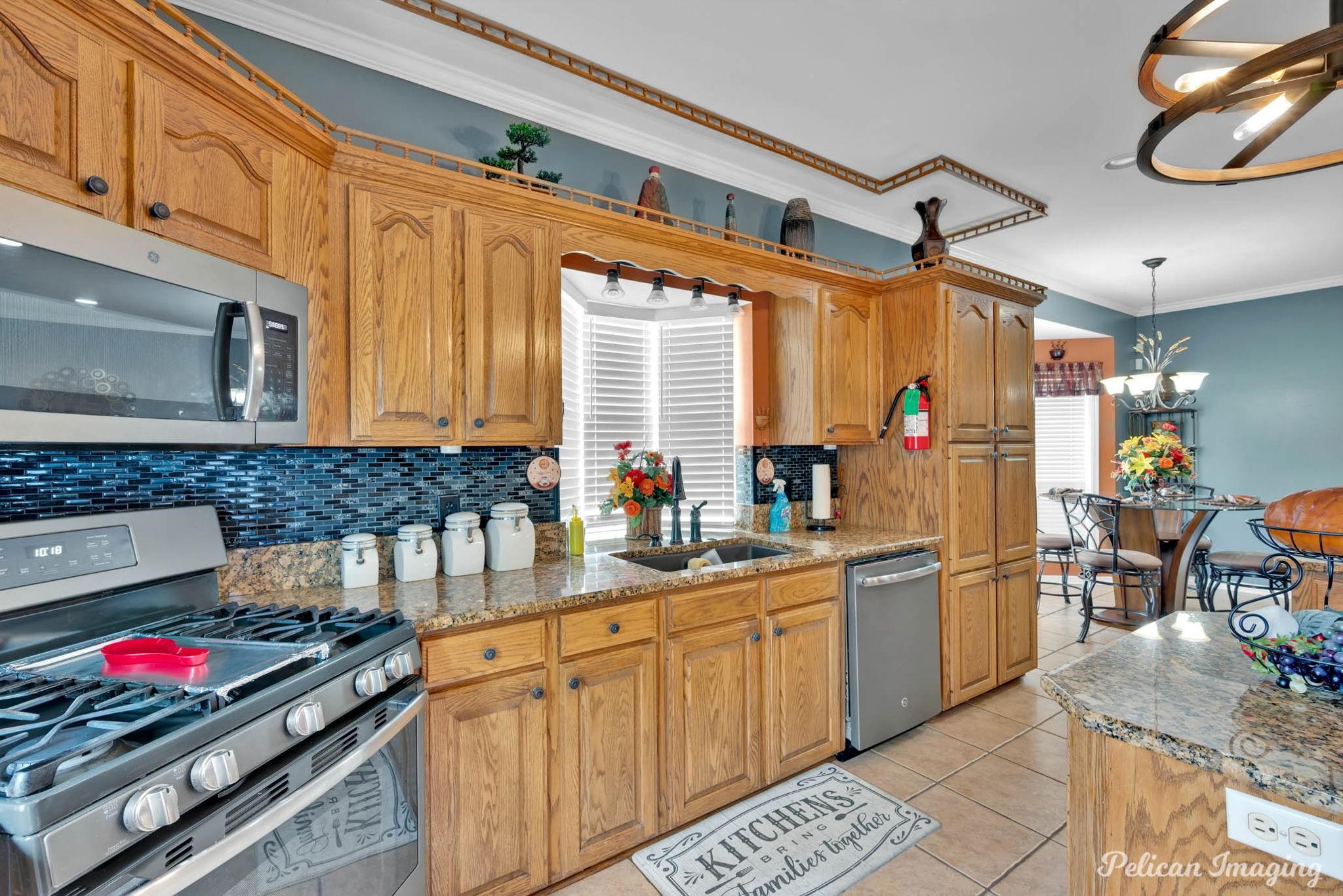 Natchitoches, Louisiana, 71457, United States, 5 Bedrooms Bedrooms, ,3 BathroomsBathrooms,Residential,For Sale,1993825