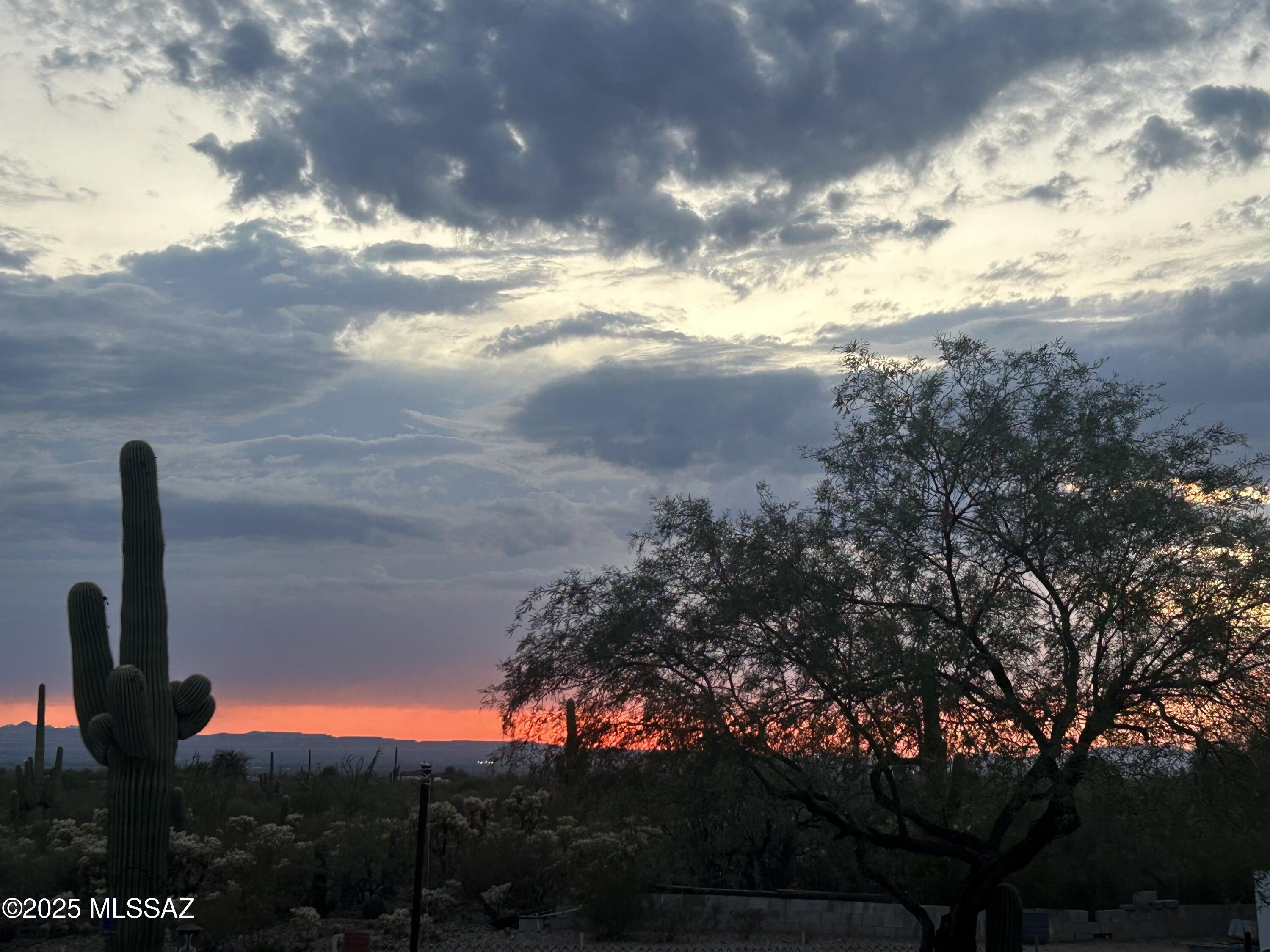 Sahuarita, Arizona, 85629, United States, 6 Bedrooms Bedrooms, ,3 BathroomsBathrooms,Residential,For Sale,1919745
