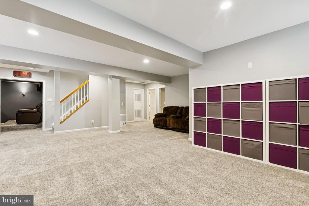 Aldie, Virginia, 20105, United States, 4 Bedrooms Bedrooms, ,4 BathroomsBathrooms,Residential,For Sale,1904270