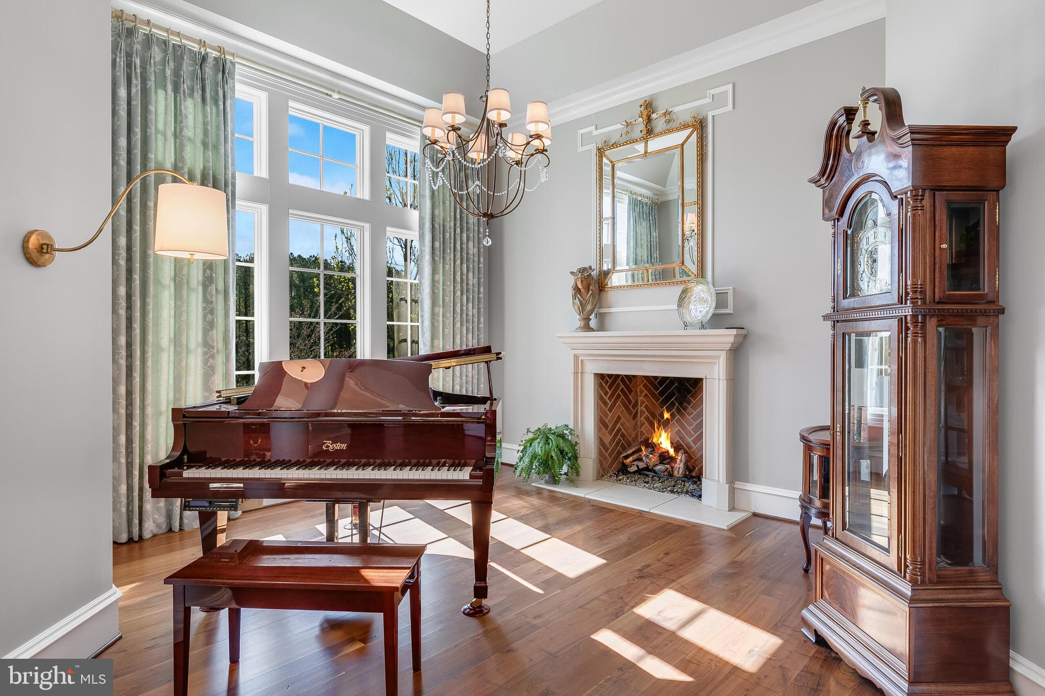 Leesburg, Virginia, 20175, United States, 5 Bedrooms Bedrooms, ,4 BathroomsBathrooms,Residential,For Sale,1776581