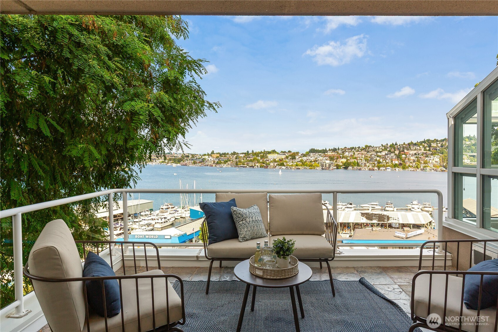 Seattle, Washington, 98109, United States, 2 Bedrooms Bedrooms, ,2 BathroomsBathrooms,Residential,For Sale,1901490